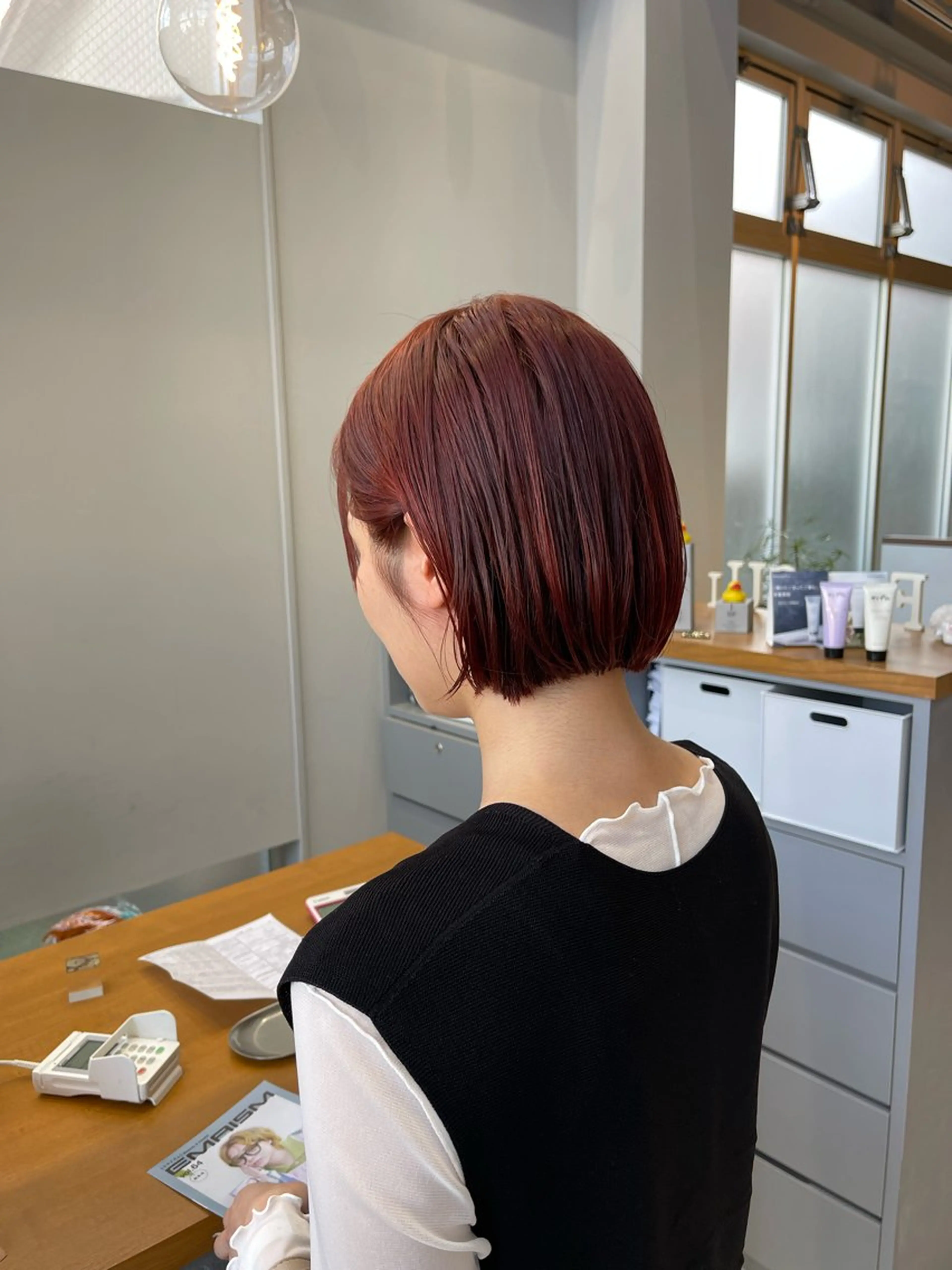 ショート カラー ブリーチ ブリーチなしカラー ボブ カット ヘアカラー トリートメント 石原圭悟 /ショート/艶カラーのヘアスタイル