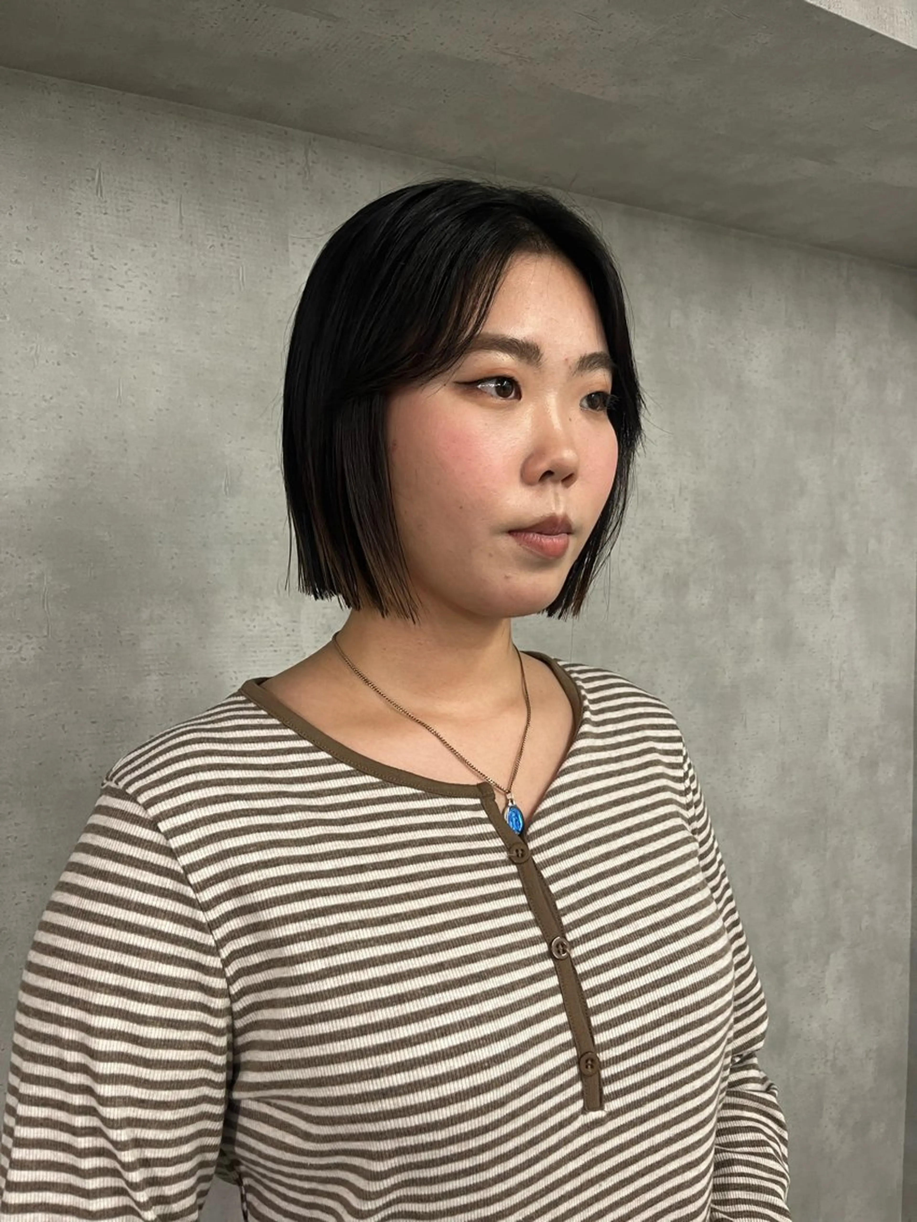 ショート ボブ anon Loemのヘアスタイル