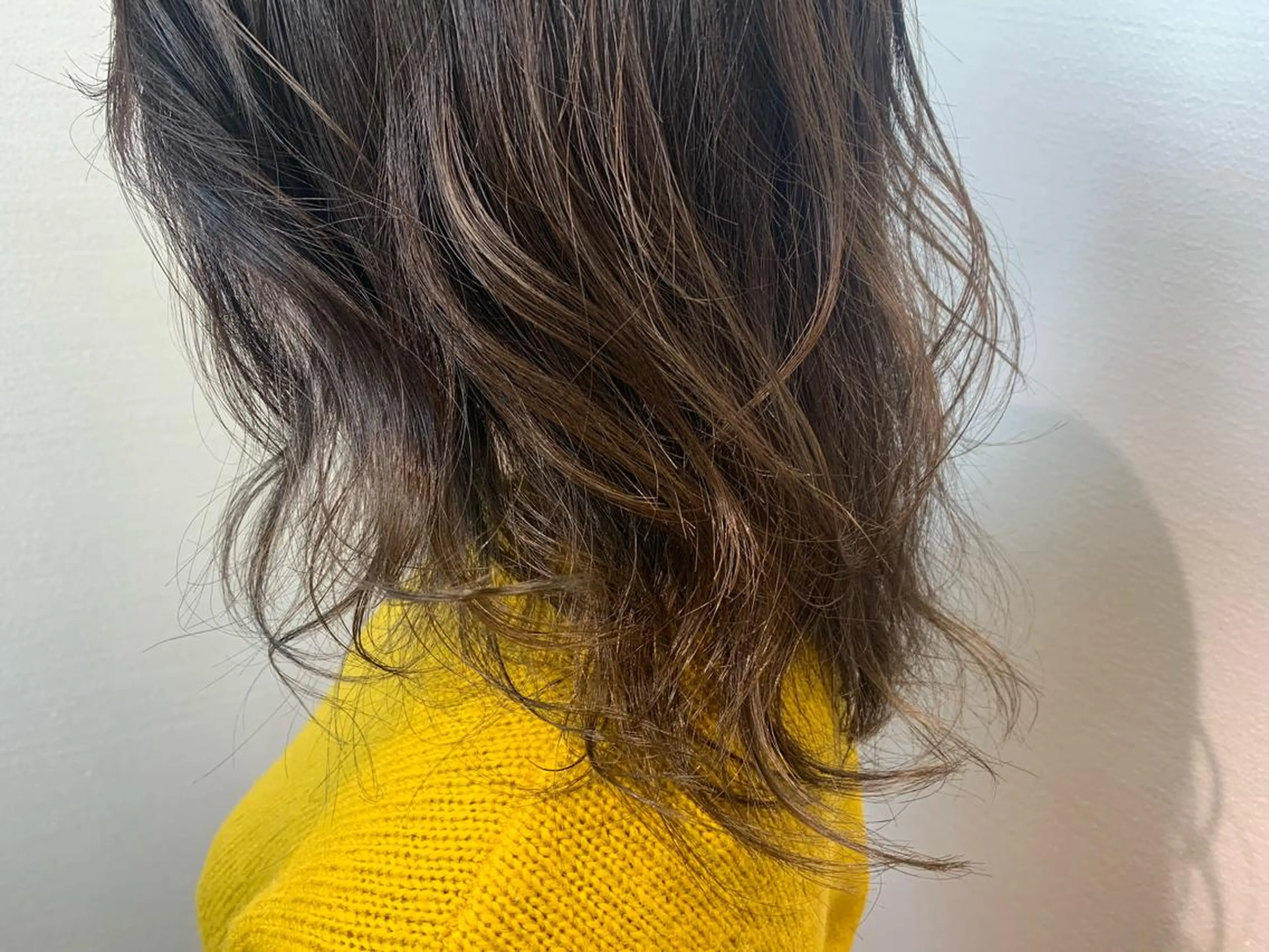 セミロング カラー カット ヘアカラー トリートメント 【Uneユヌ】菊地 春那のヘアスタイル