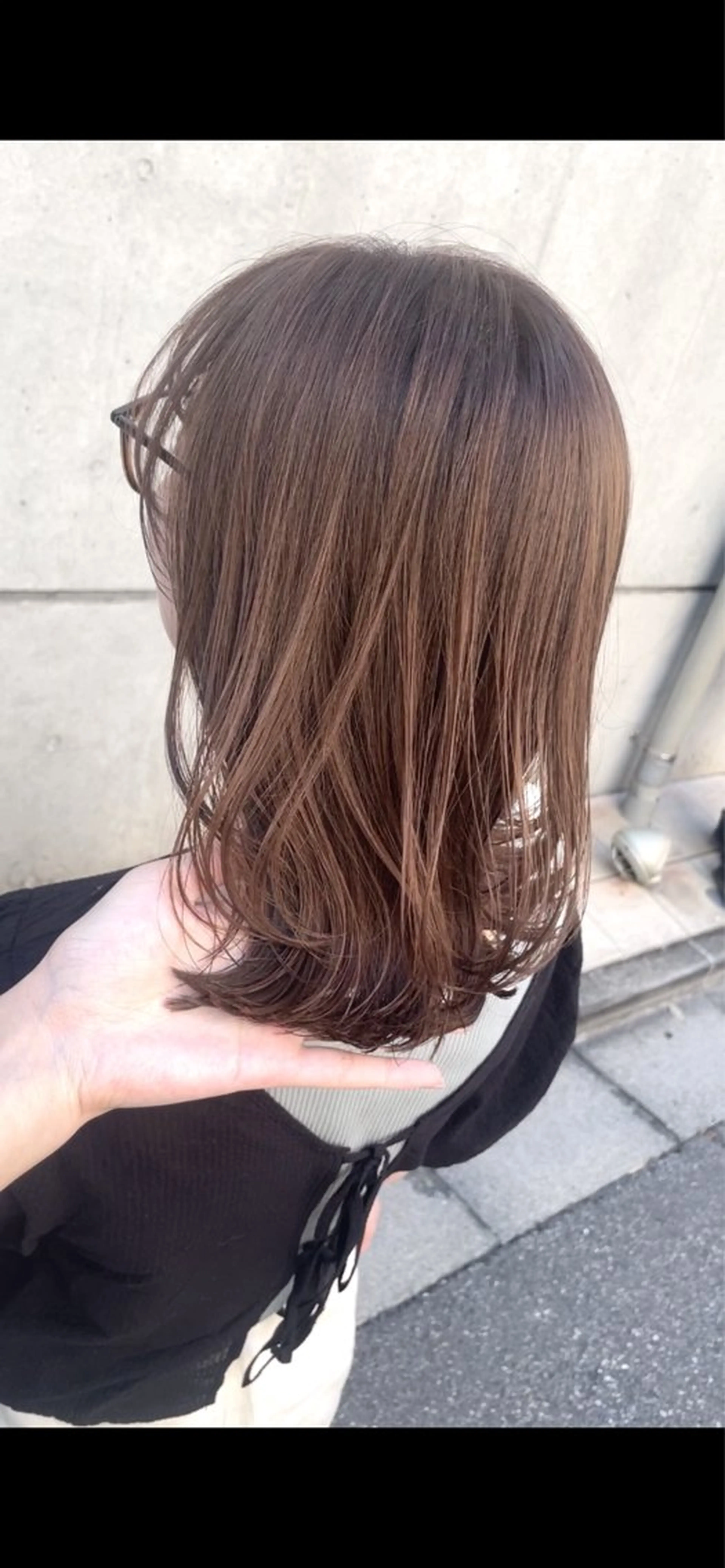 ミディアム カラー ボブレイヤー ベージュカラー ブリーチ ブリーチなしカラー ボブ カット ヘアカラー トリートメント BEBE所属・ご新規様限定 透明感カラーKANAのヘアスタイル