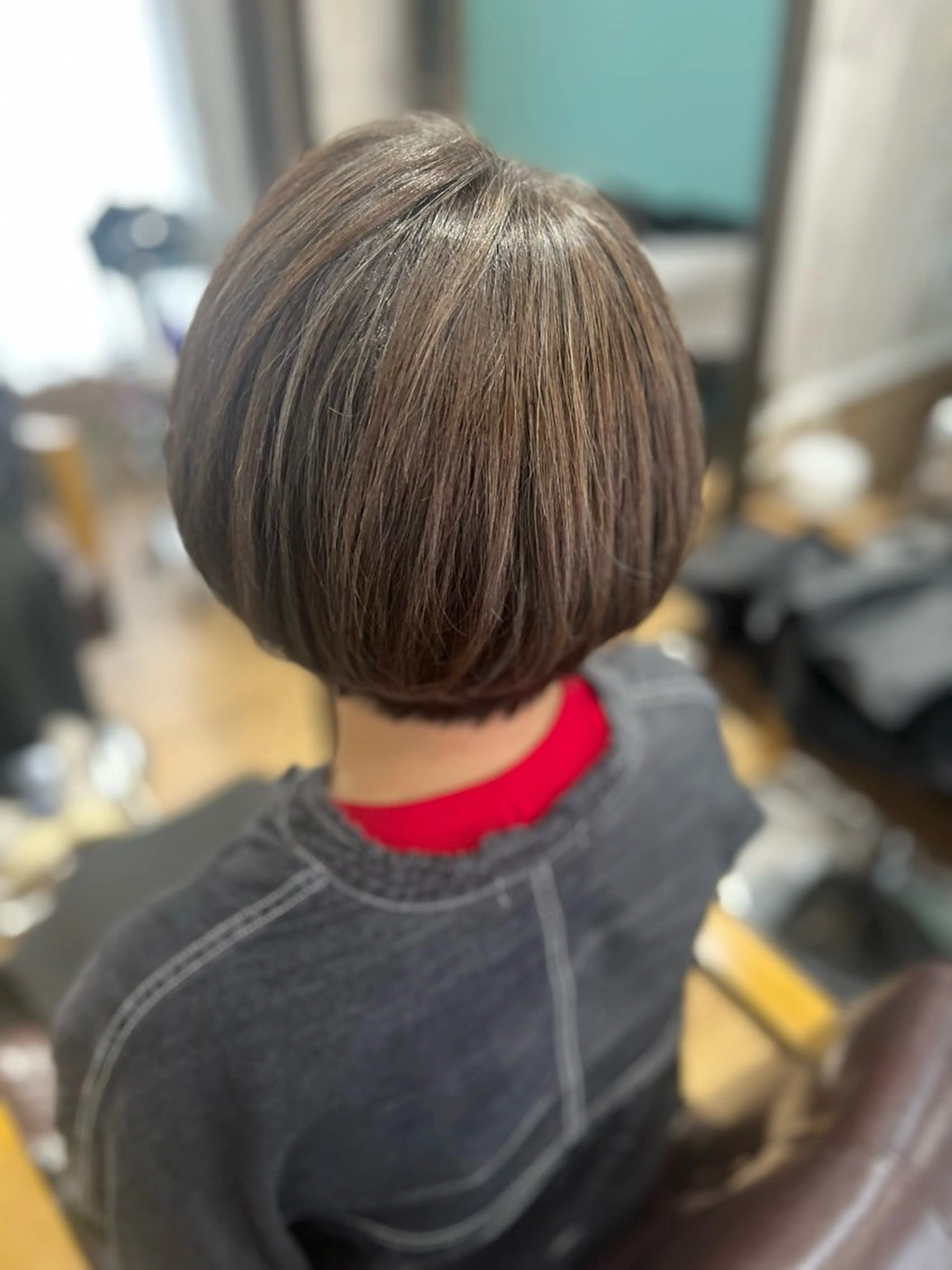 カット+白髪ぼかしカラーの写真