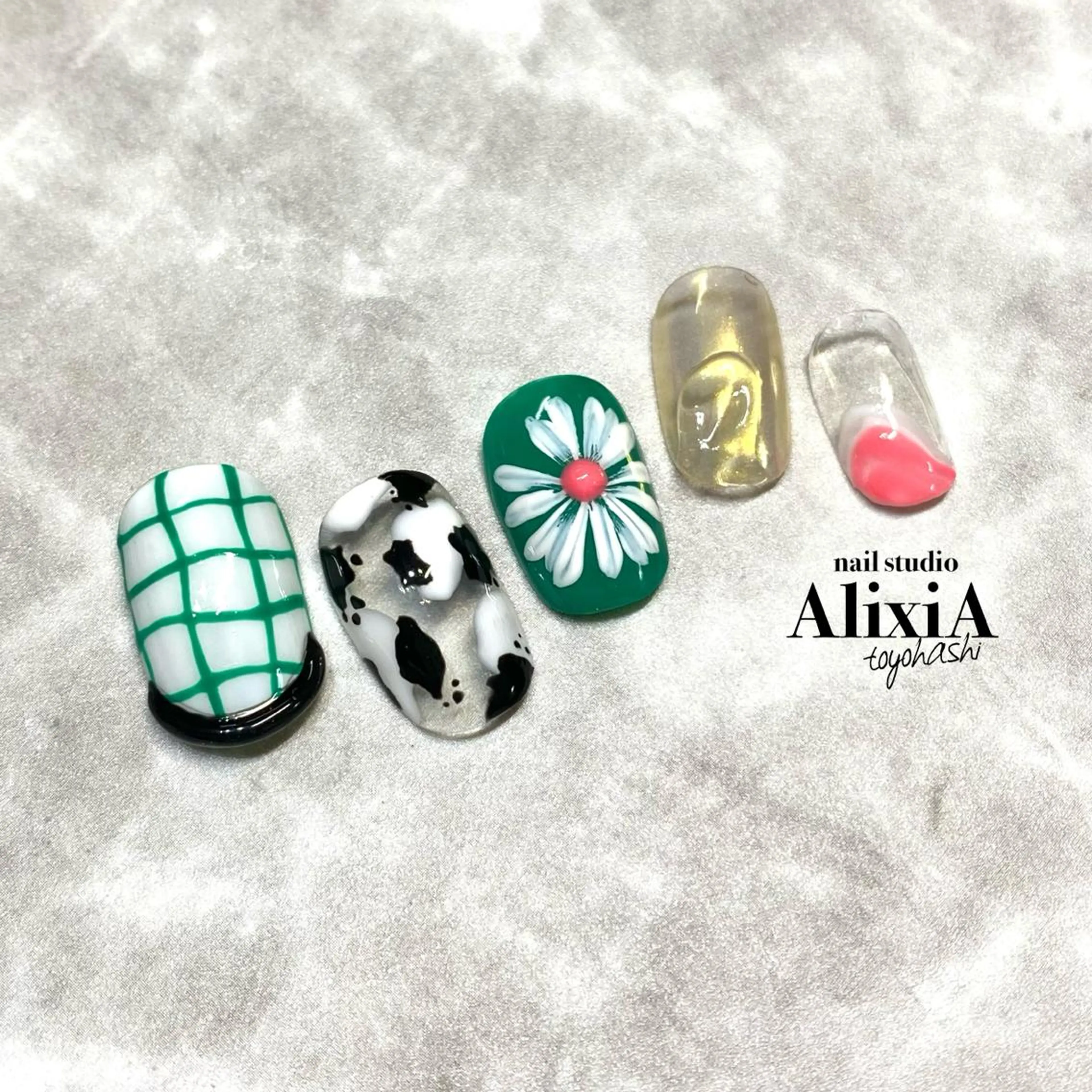 ネイル AlixiA   nail studio所属・AlixiA ゆみのネイルデザイン