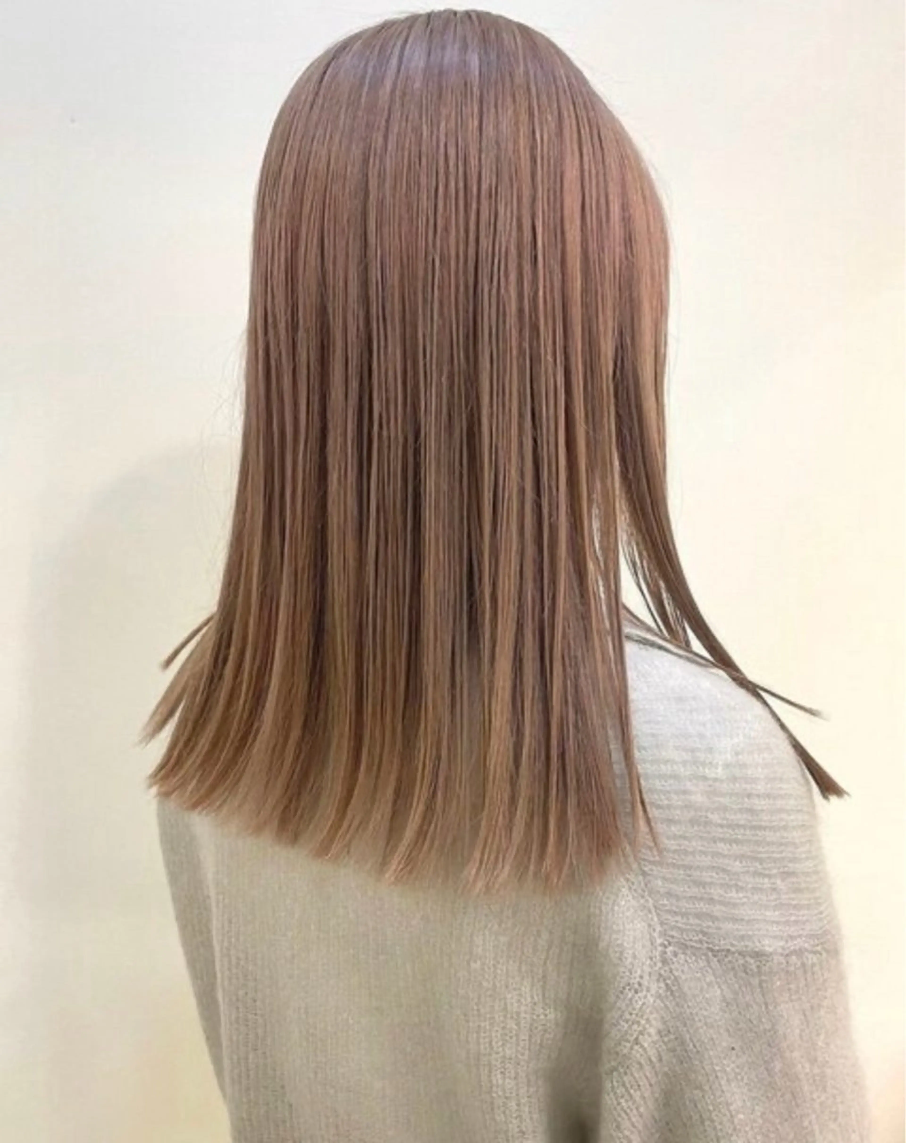 ミディアム ヘアカラー トリートメント モテ艶🪄ベージュ カラー🧸RUKAのヘアスタイル