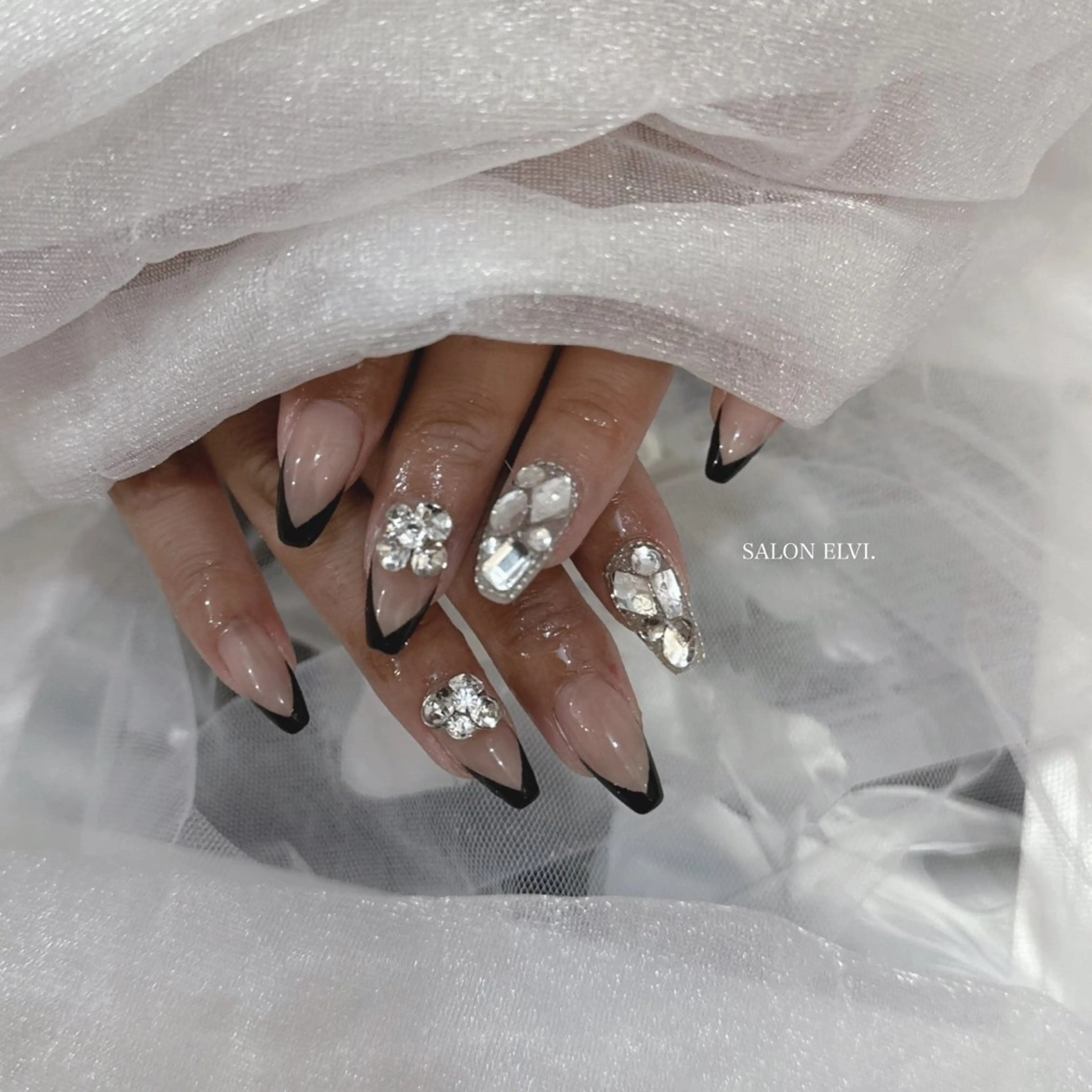 ネイル SALON ELVI.所属・SALON ELVI.のネイルデザイン