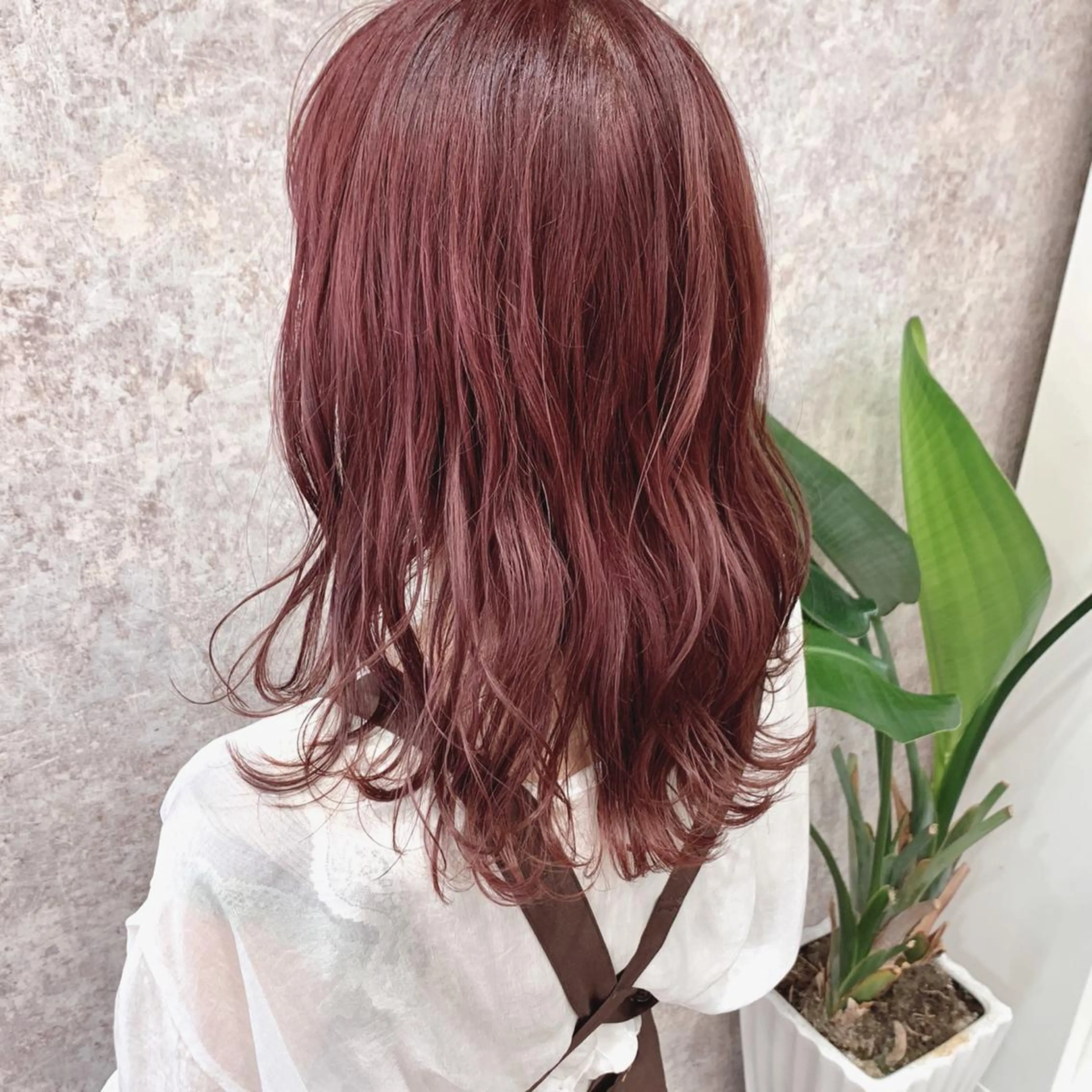 セミロング カラー カット ヘアカラー 明石遼/ベージュ / ピンクのヘアスタイル