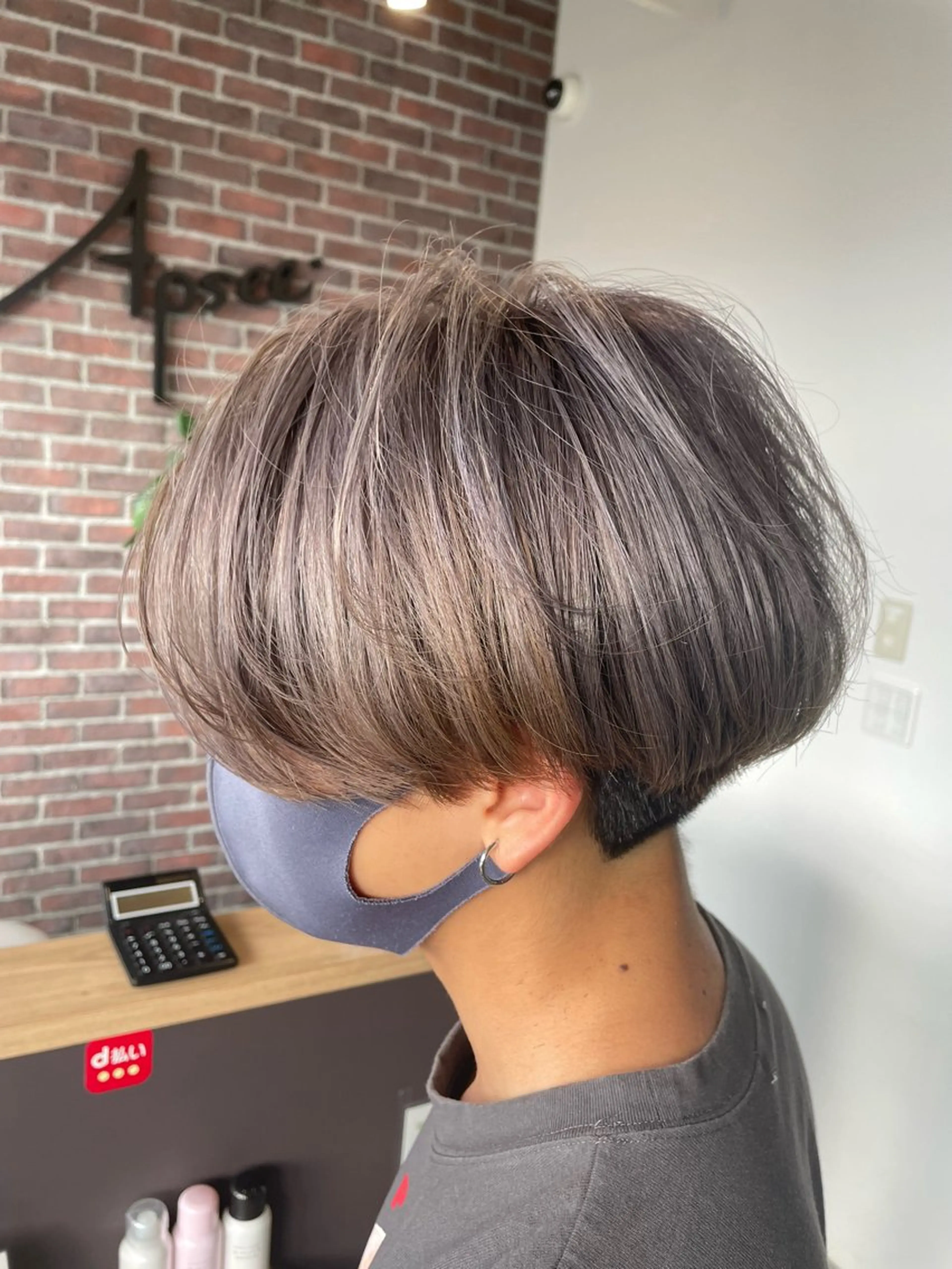 カラー メンズ アッシュ ベージュカラー CARE ．KOBE所属・京谷 日向のヘアスタイル