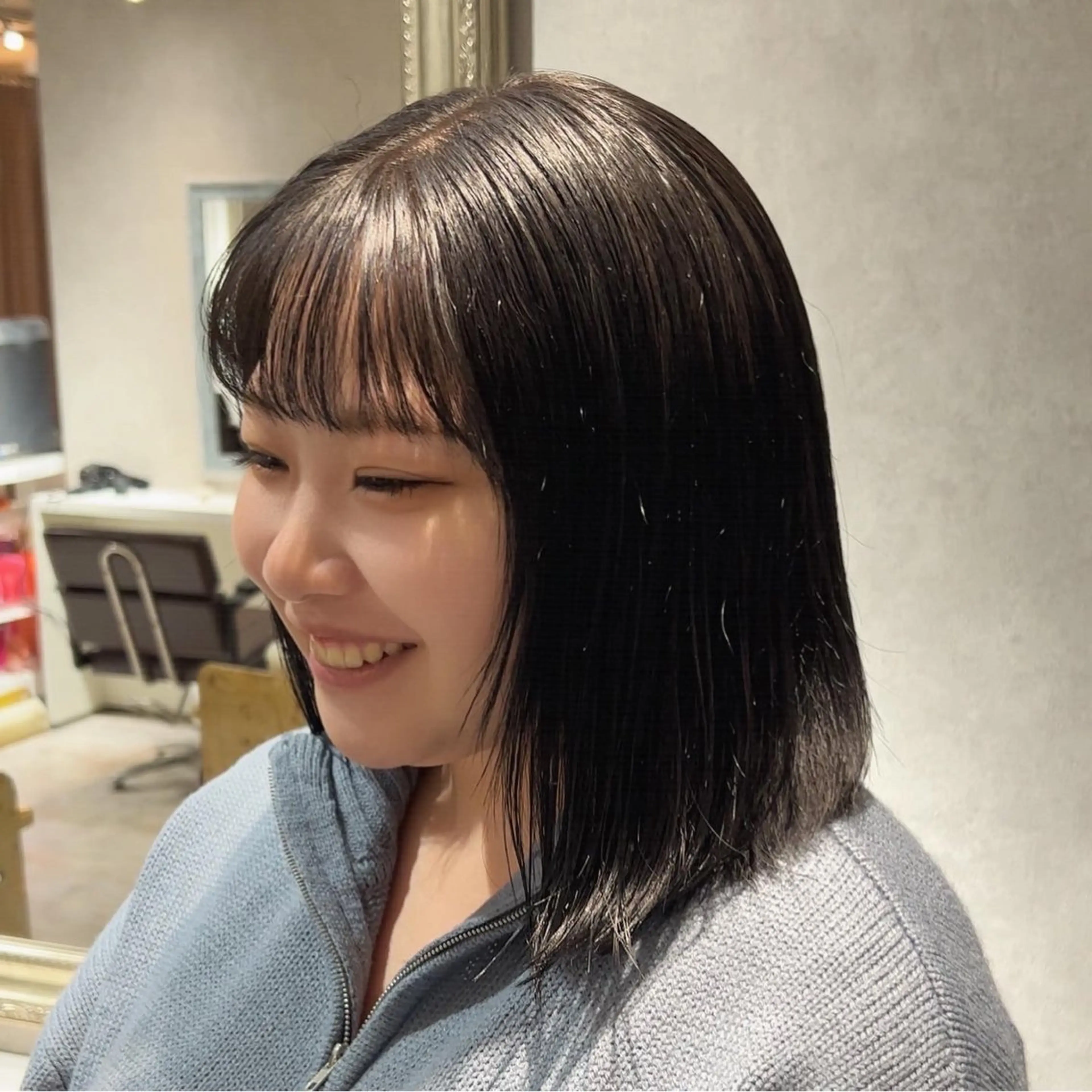 セミロング 学生 韓国風ヘア 🫧うる艶color 🩵綾🌙のヘアスタイル