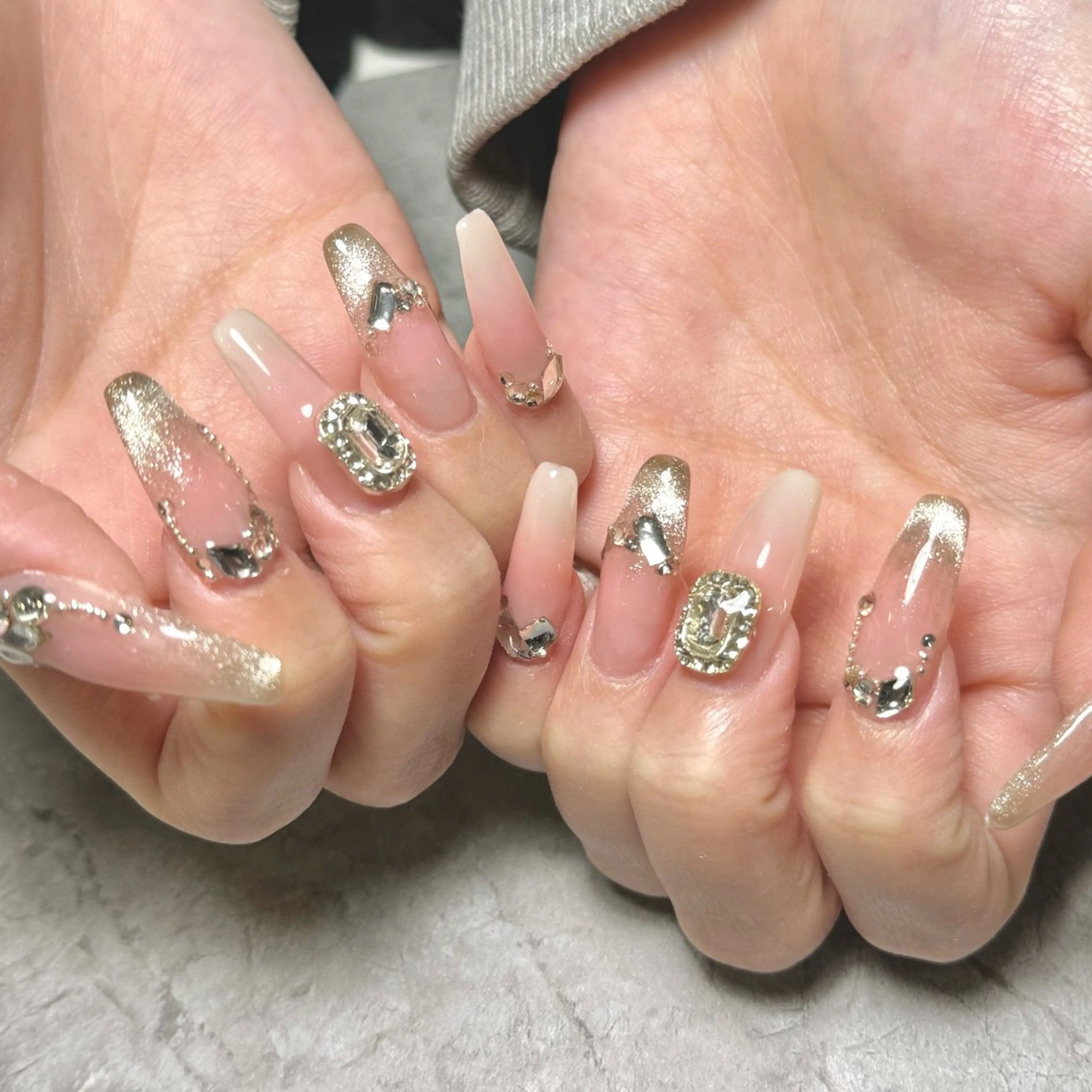 ネイル チークネイル フレンチネイル ガーリー キラキラネイル マグネットネイル ハンドネイル Nail Salon Lillion【リリオン】所属・lillion karenのネイルデザイン