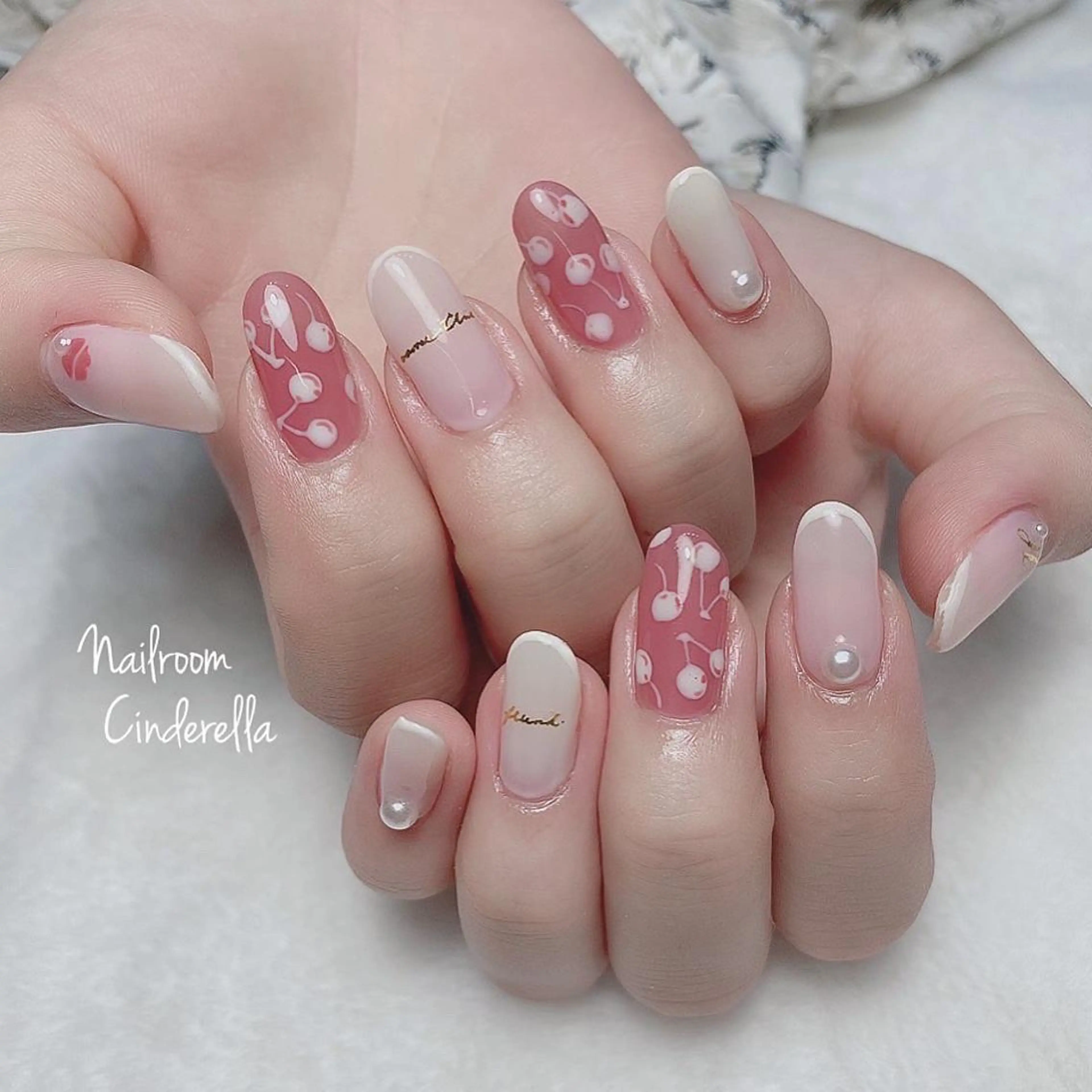 ネイル Nailroom. Cinderellaのネイルデザイン