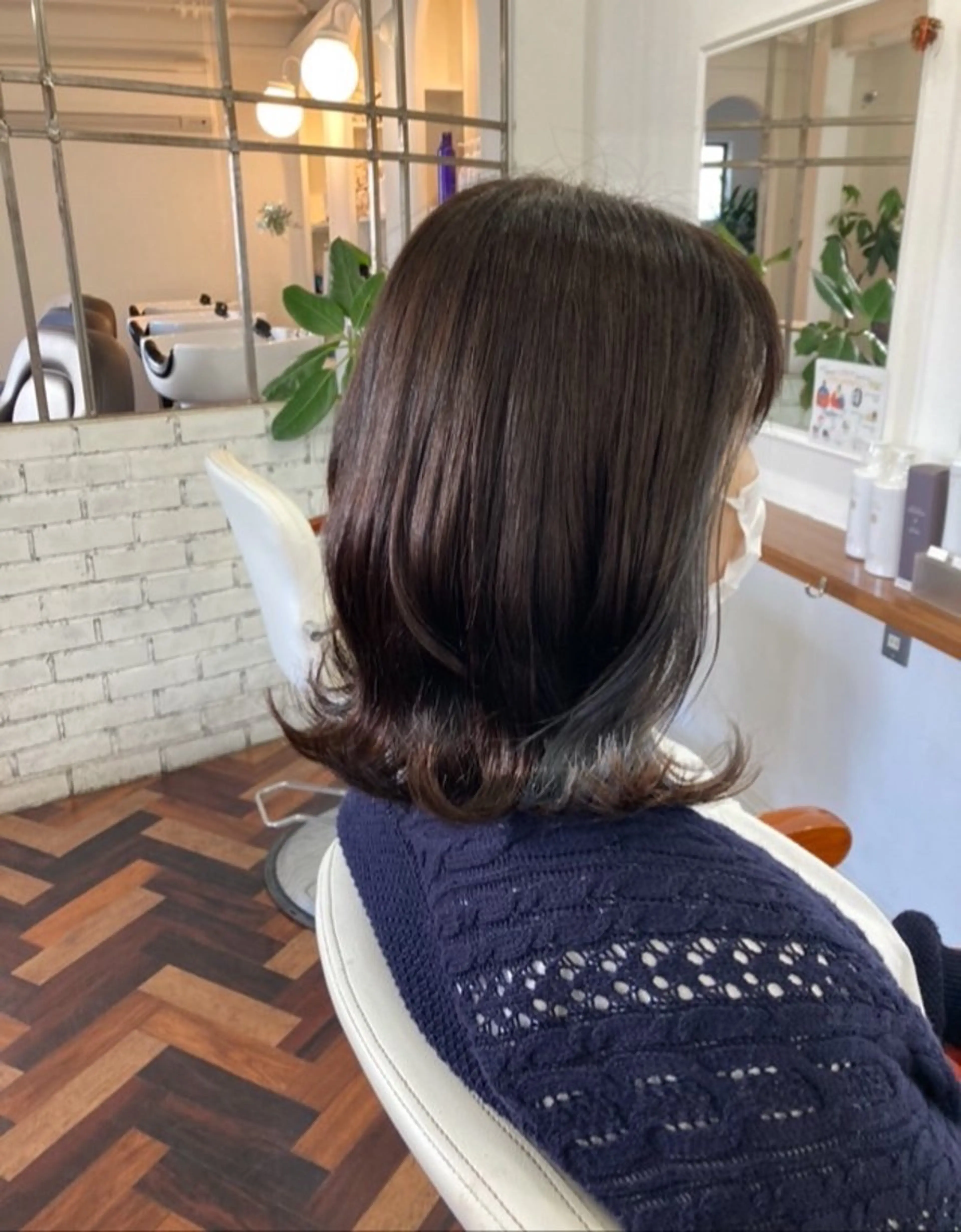 ミディアム カラー ブリーチ ケアブリーチ イヤリングカラー インナーカラー 髪質改善 mopa所属・mopa_kaede フェミニン／艶髪のヘアスタイル