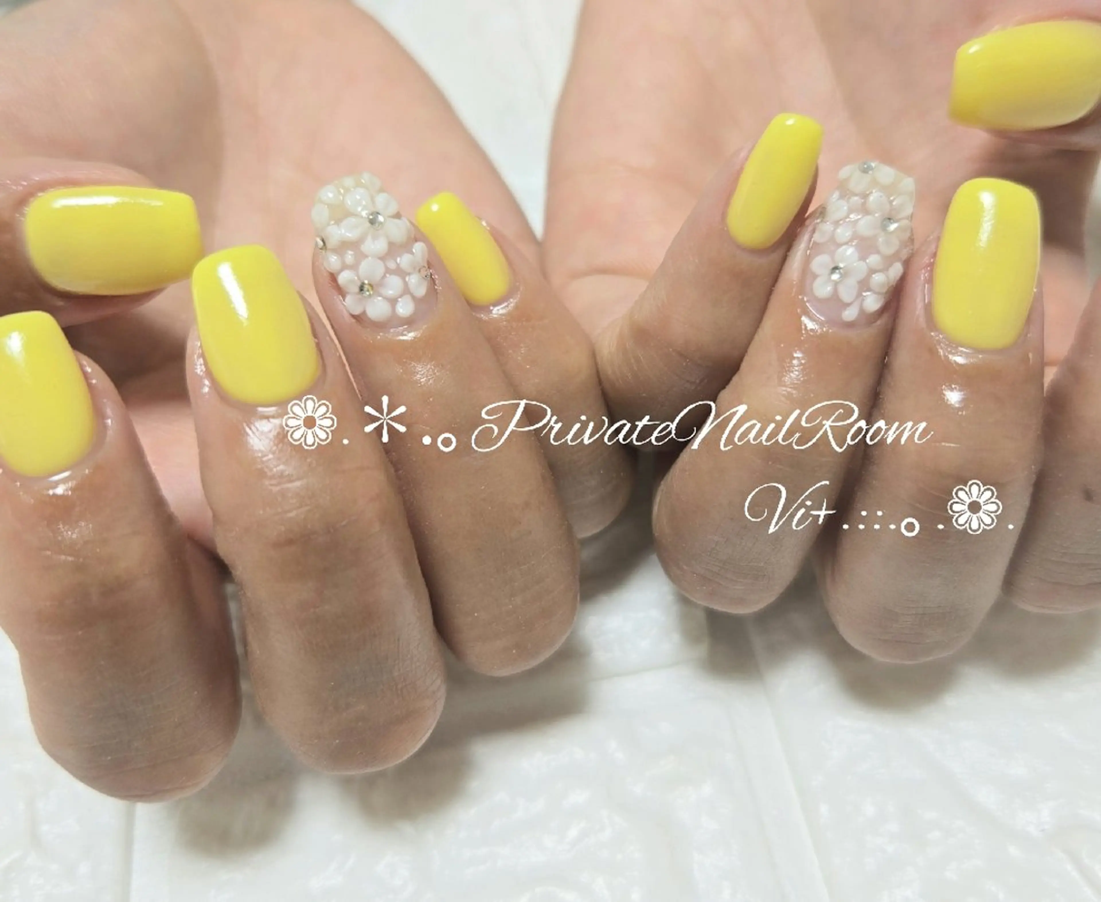 ネイル ハンドネイル Nail Room Vi+のネイルデザイン