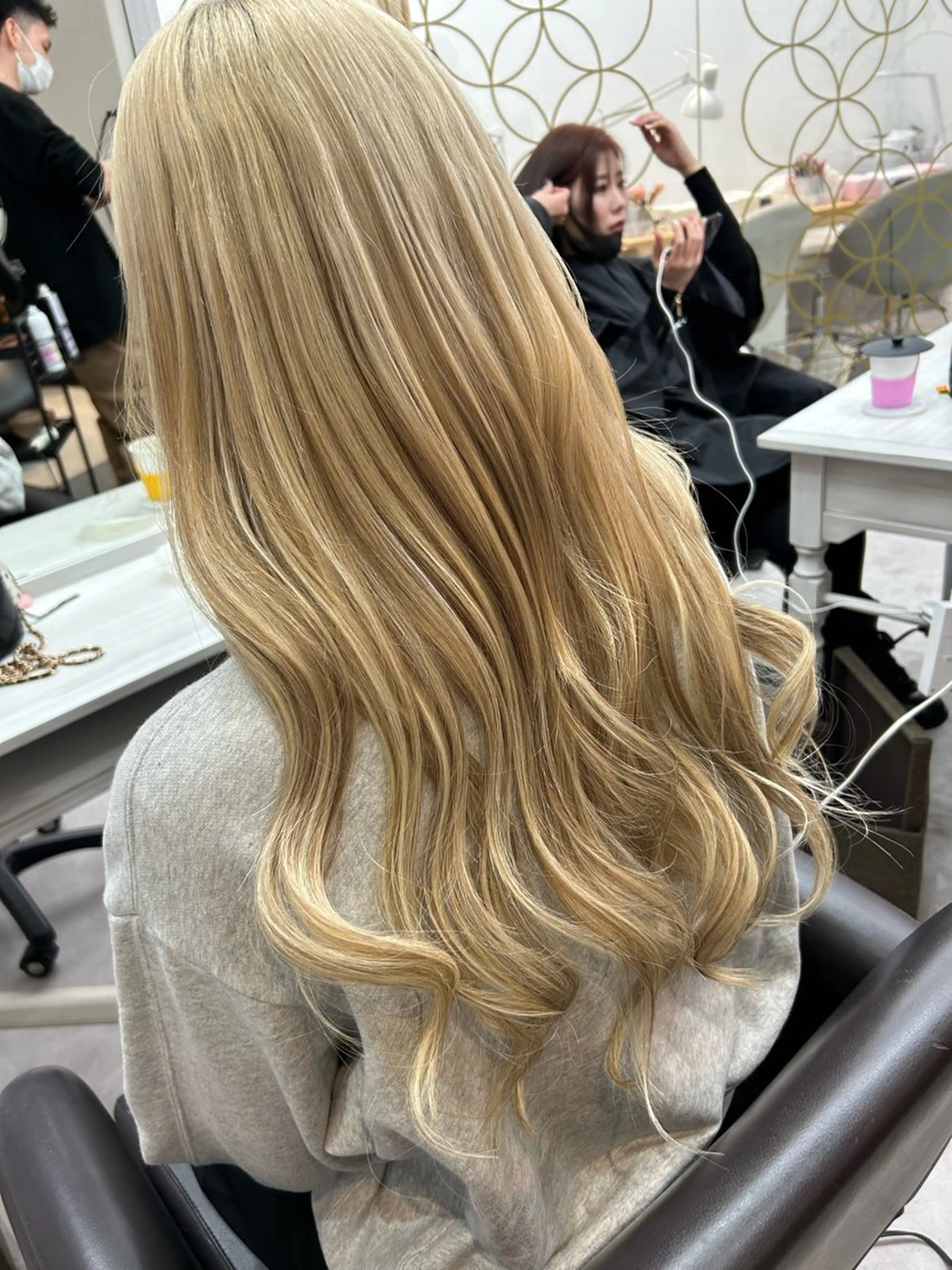 ロング ヘアアレンジ シールエクステ ボブ エクステ ハイライト レイヤーカット カット パーマ エクステ ヘッドスパ alpha. カラーエクステ下妻のヘアスタイル