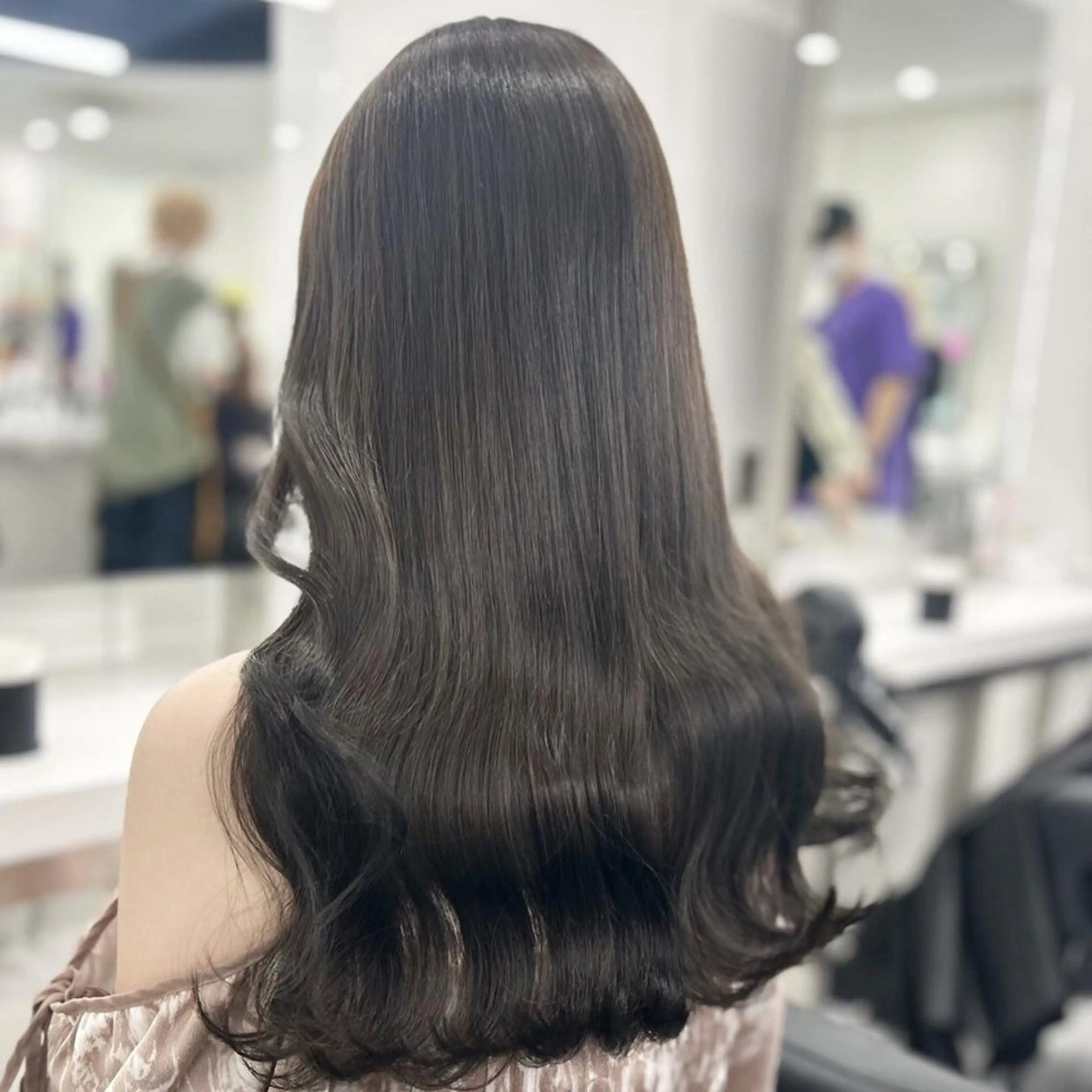 カラー 海外風ブリーチなし 🫒Rion🫒🩶のヘアスタイル
