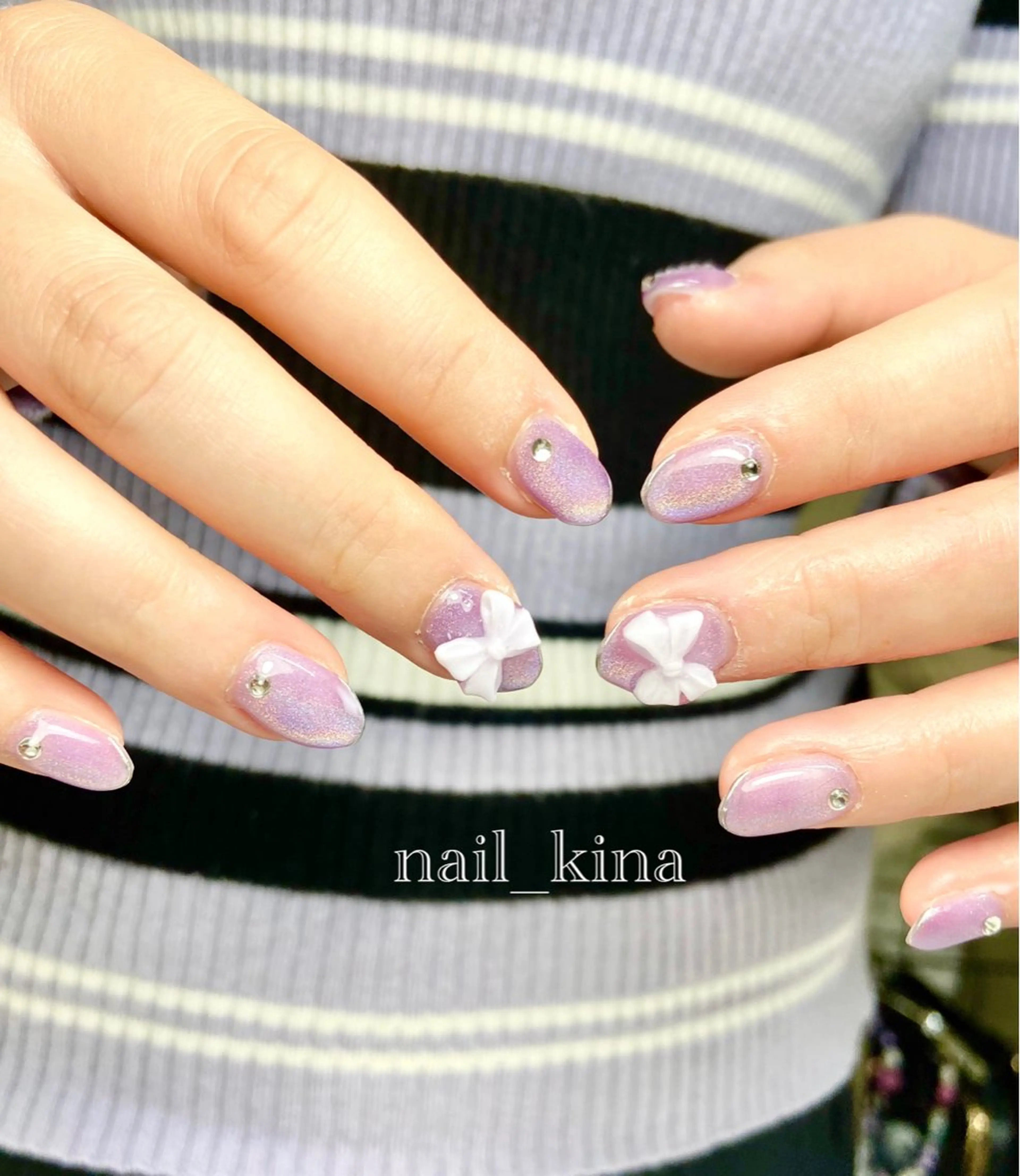 ネイル マグネットネイル リボン ハンドネイル nail_ kinaのネイルデザイン