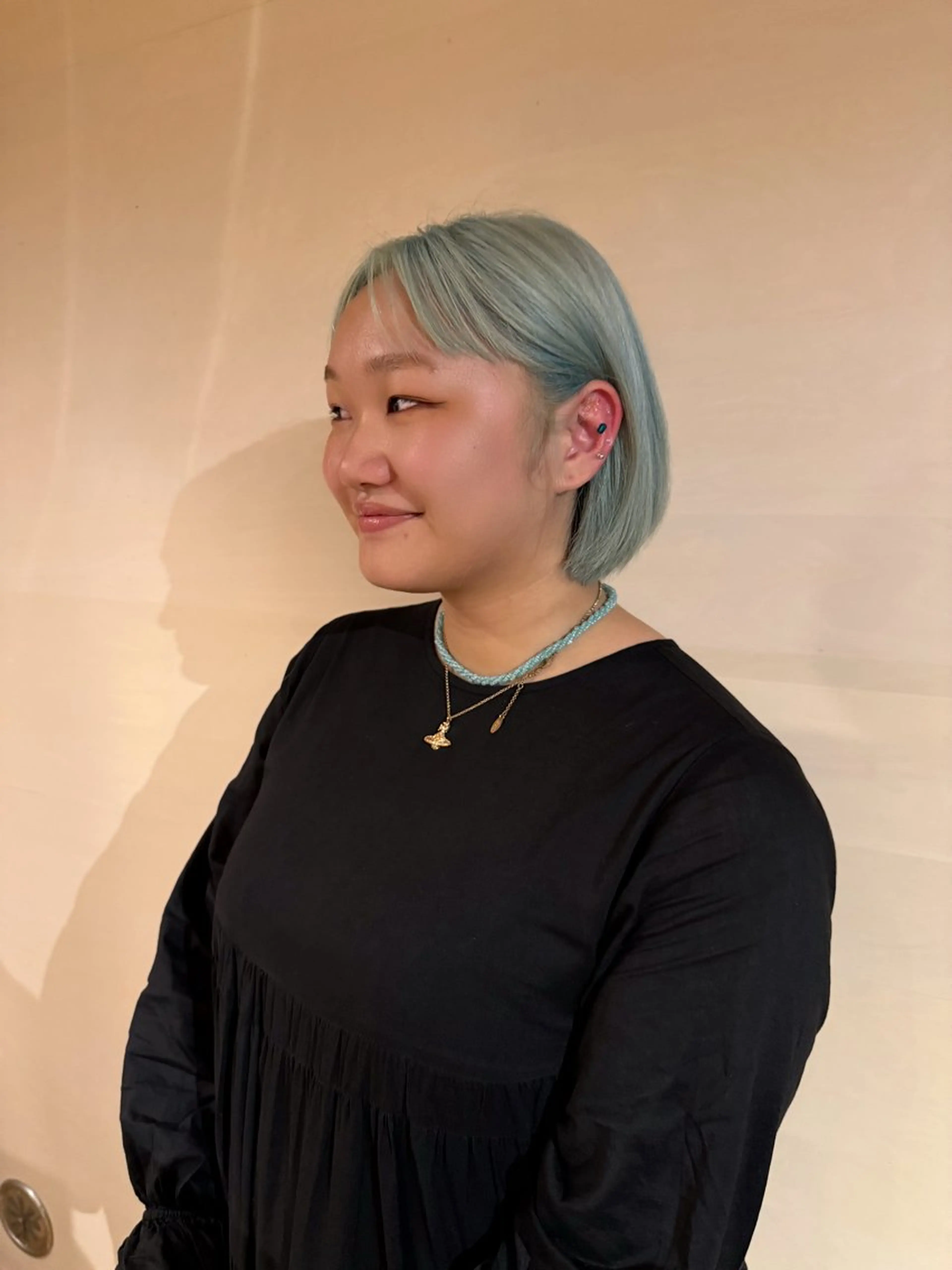 ショート カラー ブリーチ ブルーカラー 透明感カラー ヘアカラー 𝐍𝐚𝐭𝐚𝐥𝐢𝐞所属・つくばNATALIE alisaのヘアスタイル