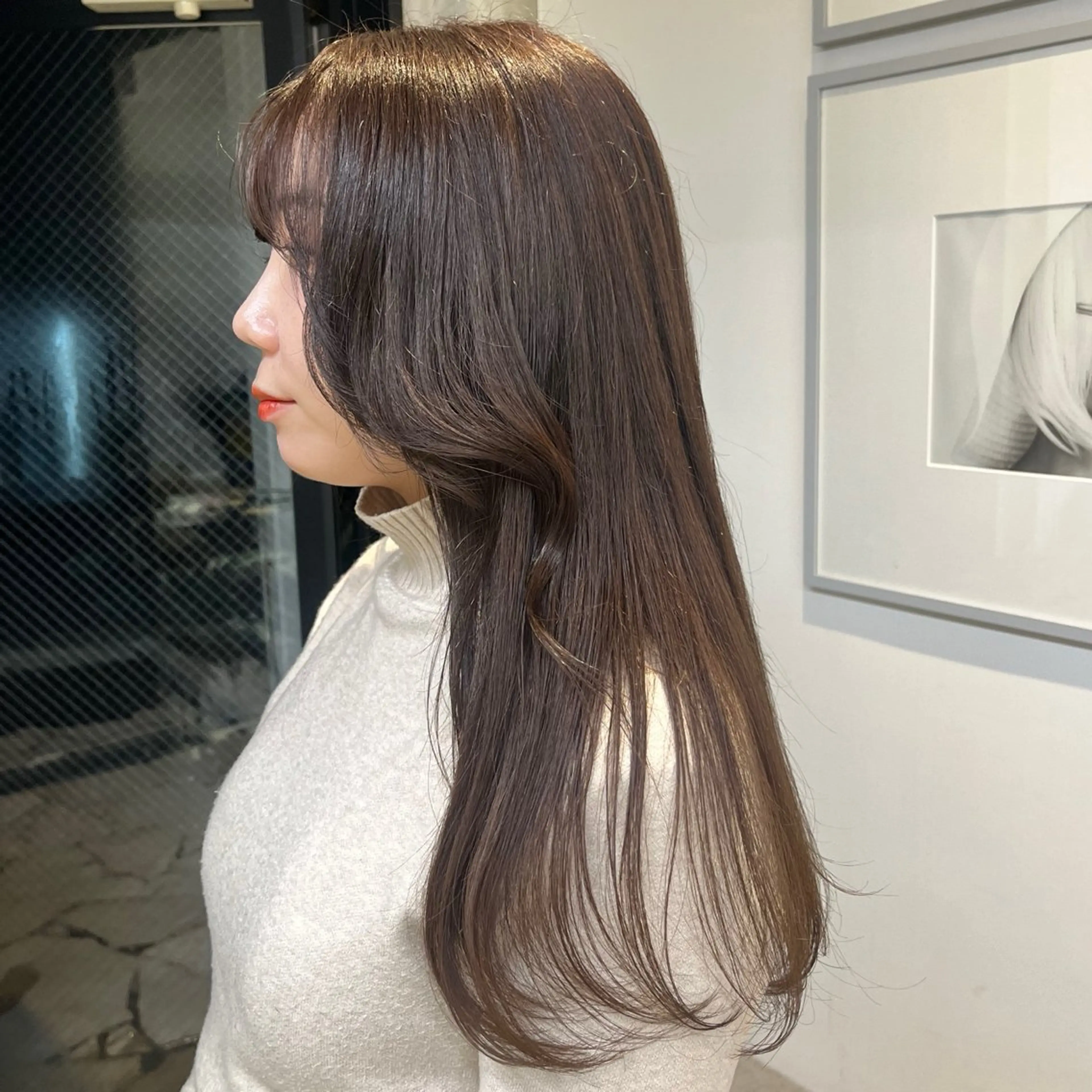 セミロング カラー ベージュカラー ブラウンカラー 透明感カラー オリーブベージュ オリーブブラウン カット ヘアカラー トリートメント ヘッドスパ ヘアセット カジュアルを女っぽく 𝗮𝘆𝗮𝗰𝗼のヘアスタイル