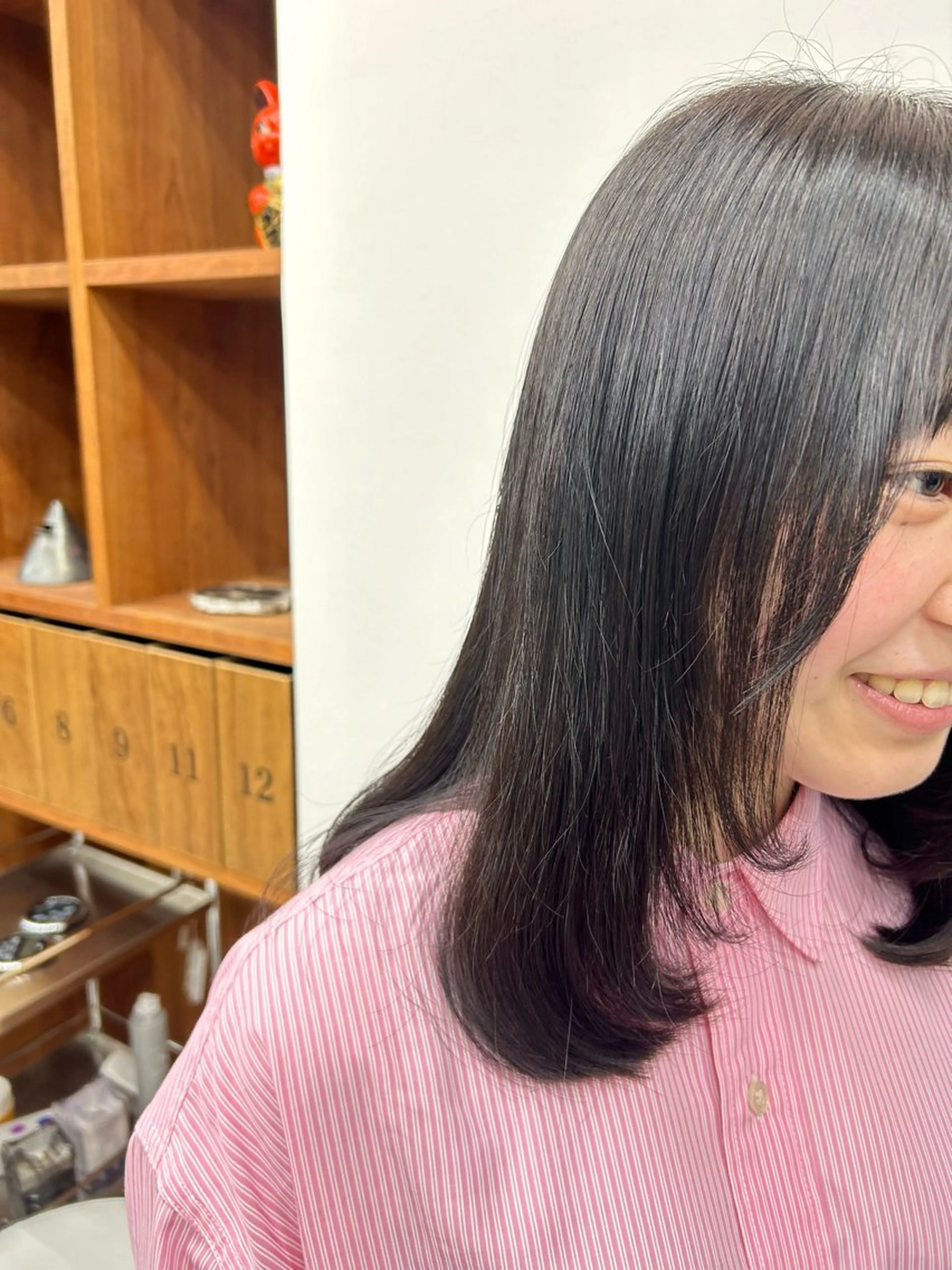 ミディアム 藤原 あかりのヘアスタイル