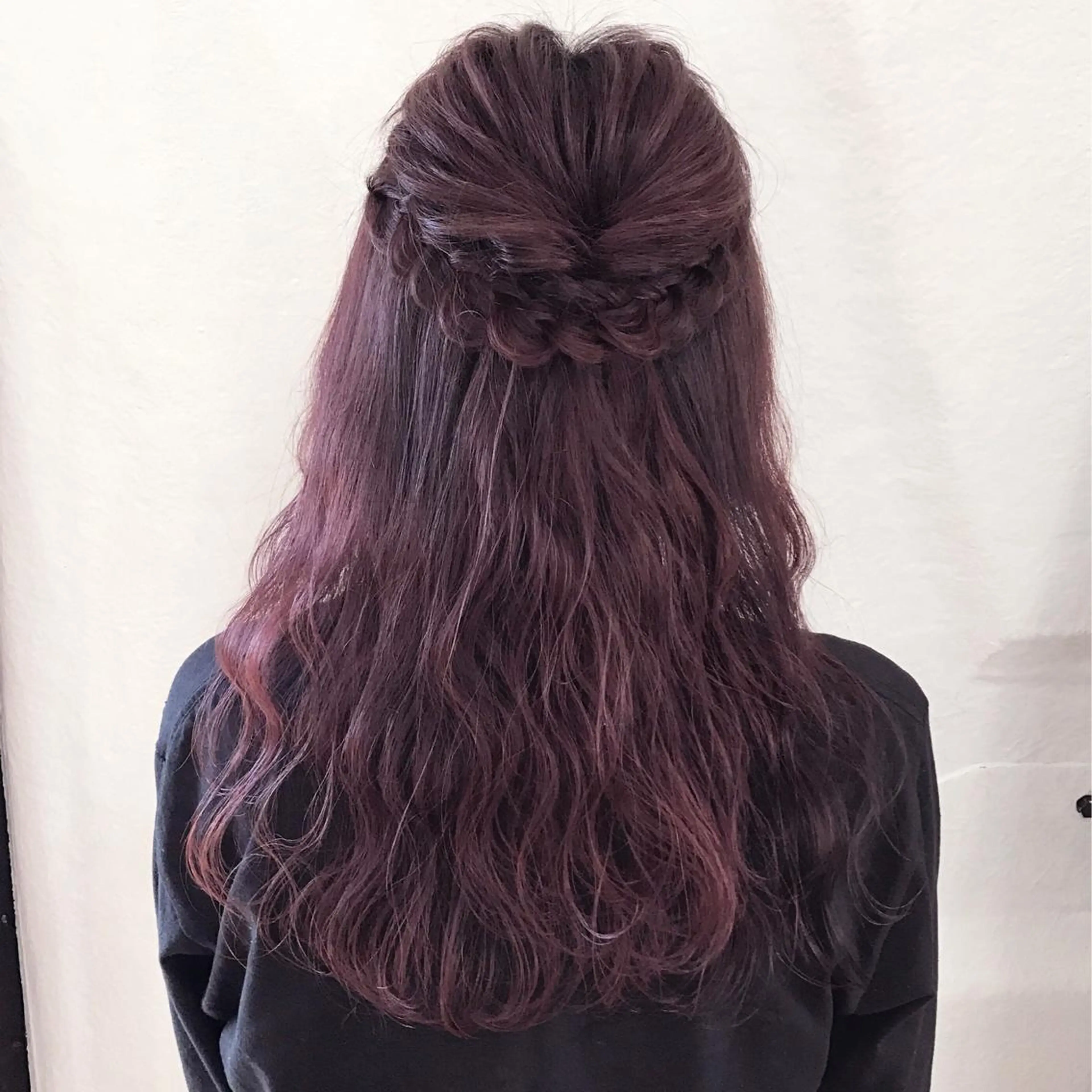 カラー ヘアアレンジ ブリーチ ラベンダーカラー ピンクカラー ピンクラベンダー 簡単アレンジ サロウィン所属・K-POP好き美容師 🇰🇷Kai.Yのヘアスタイル