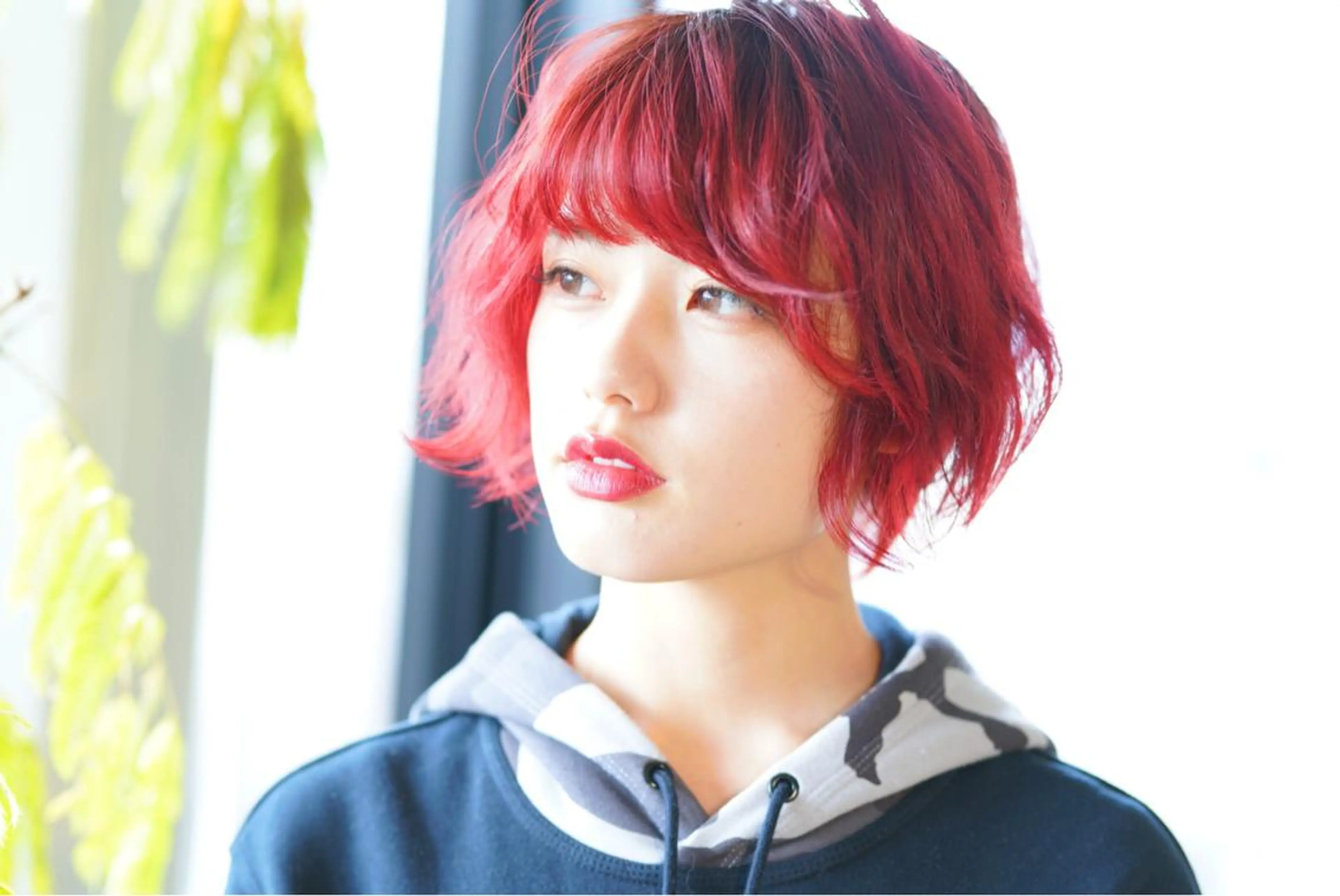 ショート カラー ハイトーン/レイヤー /ケアブリーチ石川治のヘアスタイル