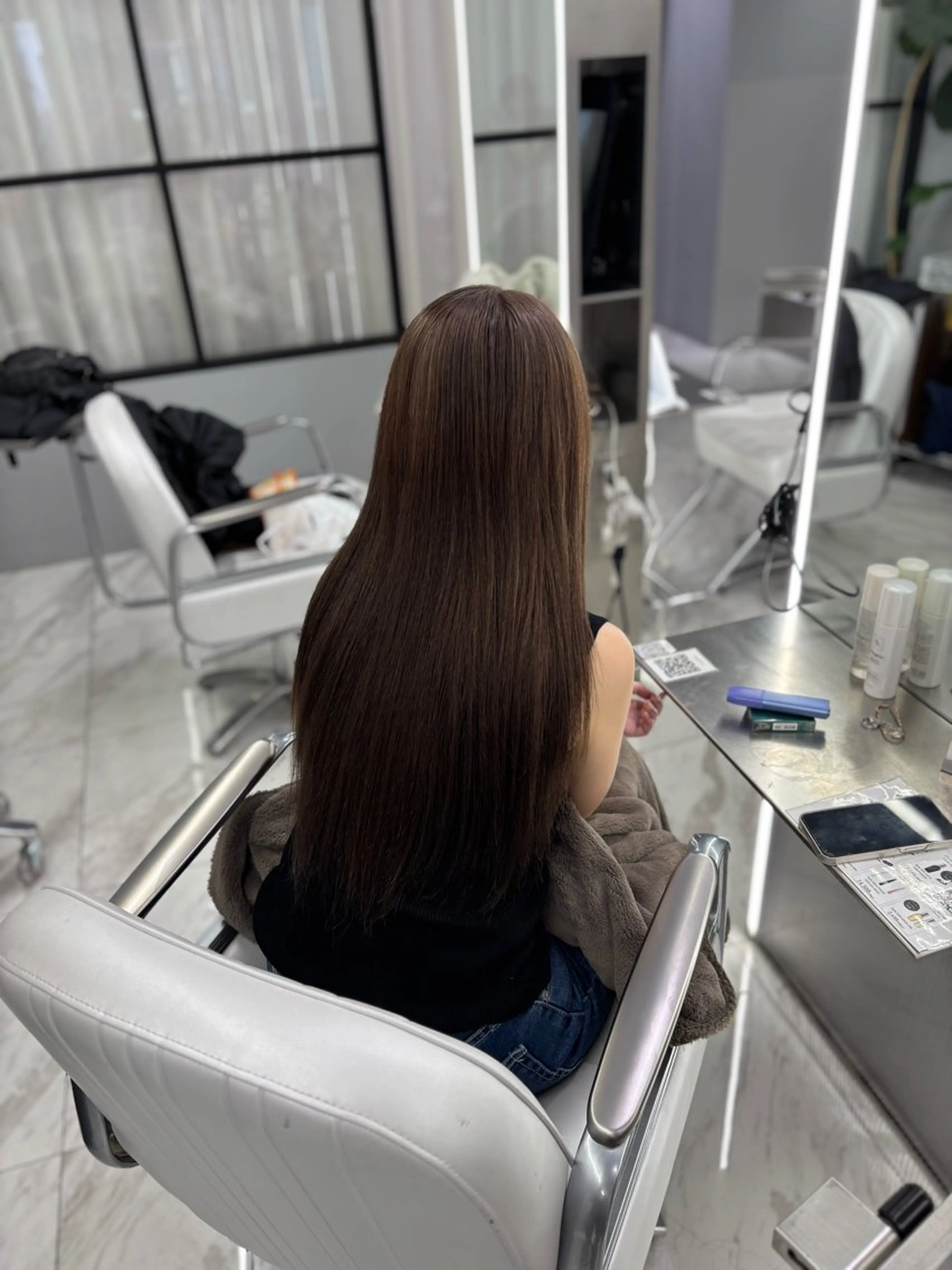 セミロング ヘアカラー 青木 宏太のヘアスタイル