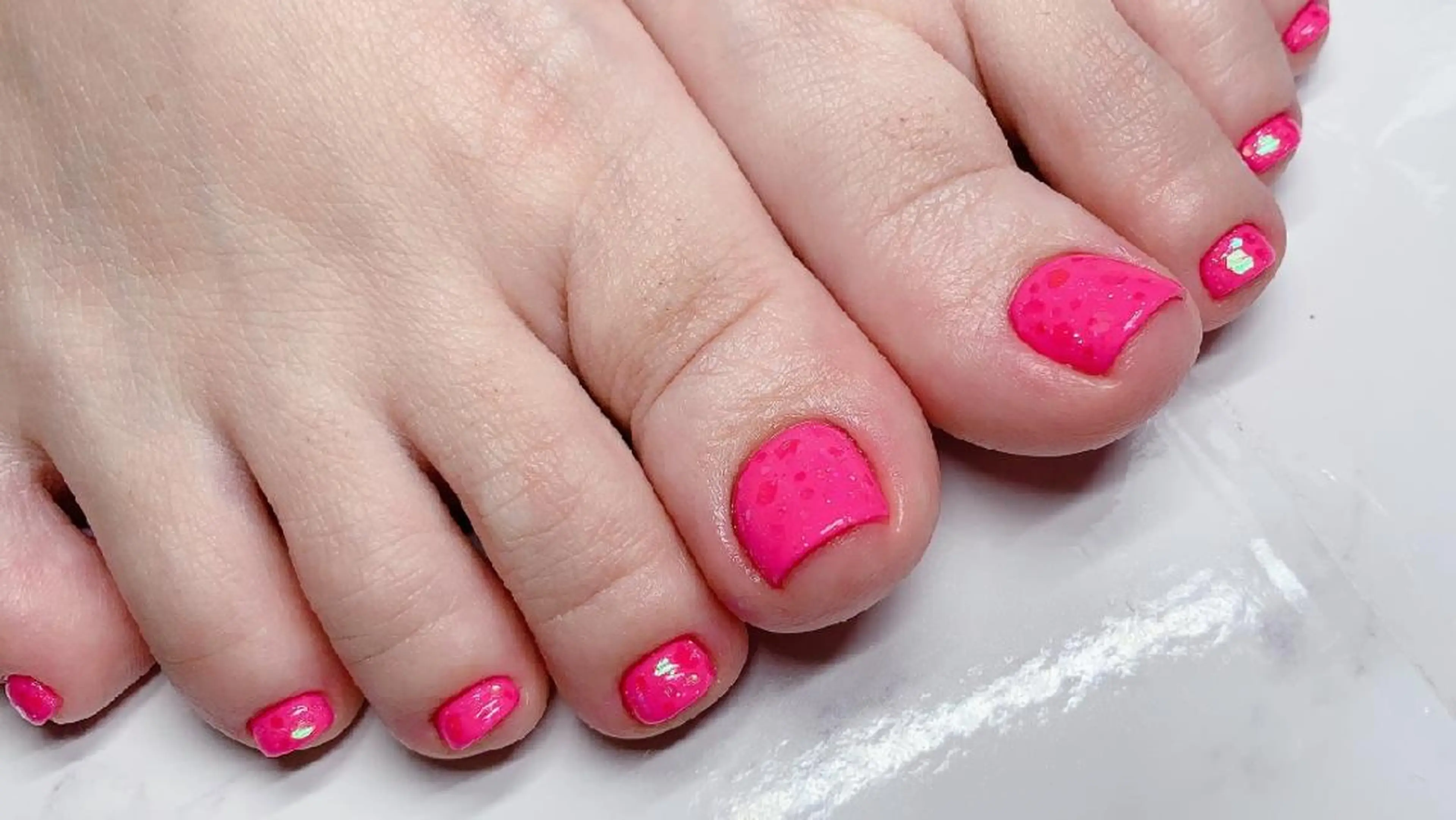 ネイル フットネイル 佐藤 結衣のネイルデザイン