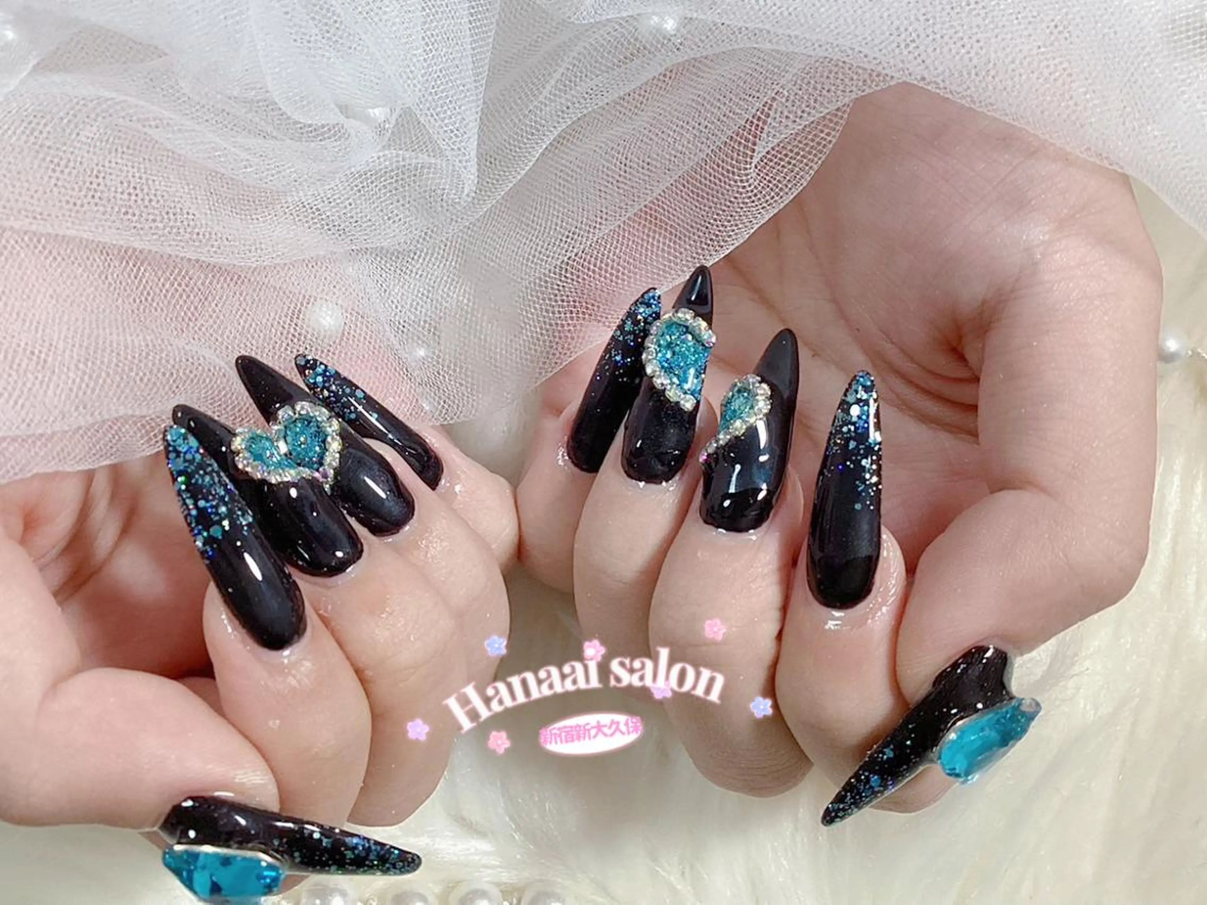 ネイル チークネイル フラッシュネイル ジェルネイル キラキラネイル 韓国ネイル Hanaai Salon新大久保店のネイルデザイン