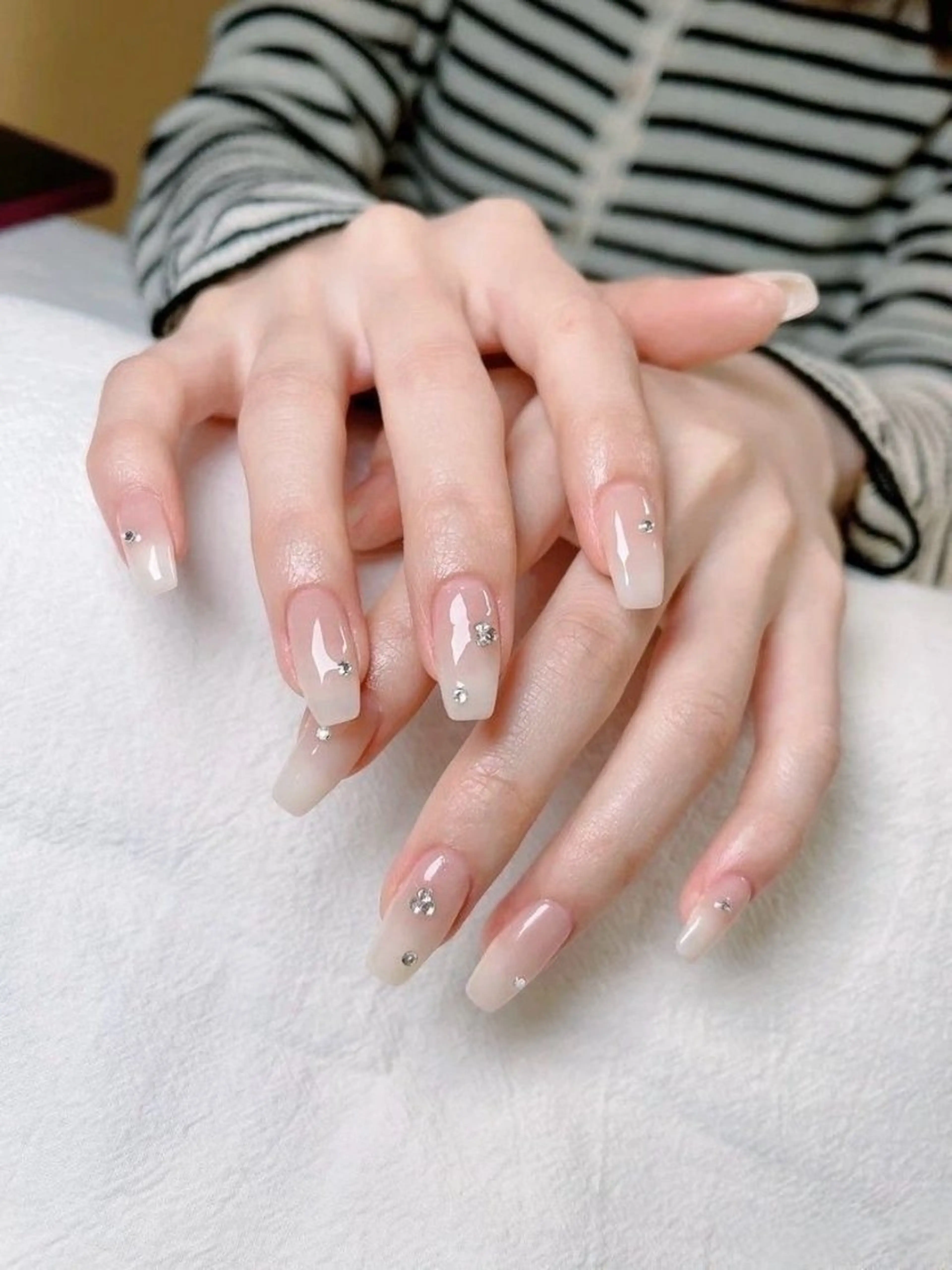 ネイル 長さ出し フレンチネイル グラデーション 卒業式 マグネットネイル ハンドネイル ハンドケア MIHANA NAILのネイルデザイン