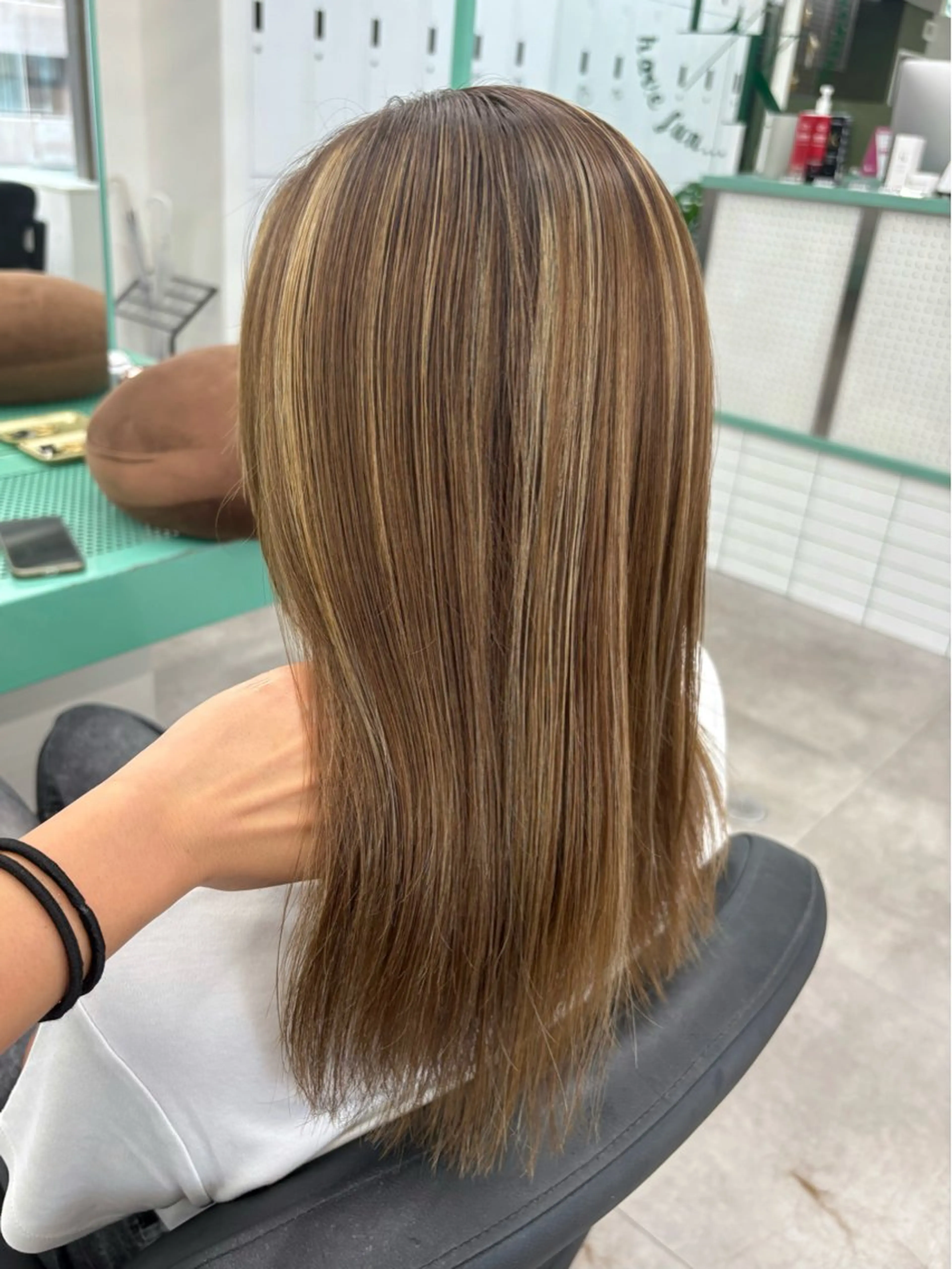 ミディアム ハイライト カット ヘアカラー トリートメント Ⓜ︎iyu🌊/ハイ ライト/海外風カラーのヘアスタイル