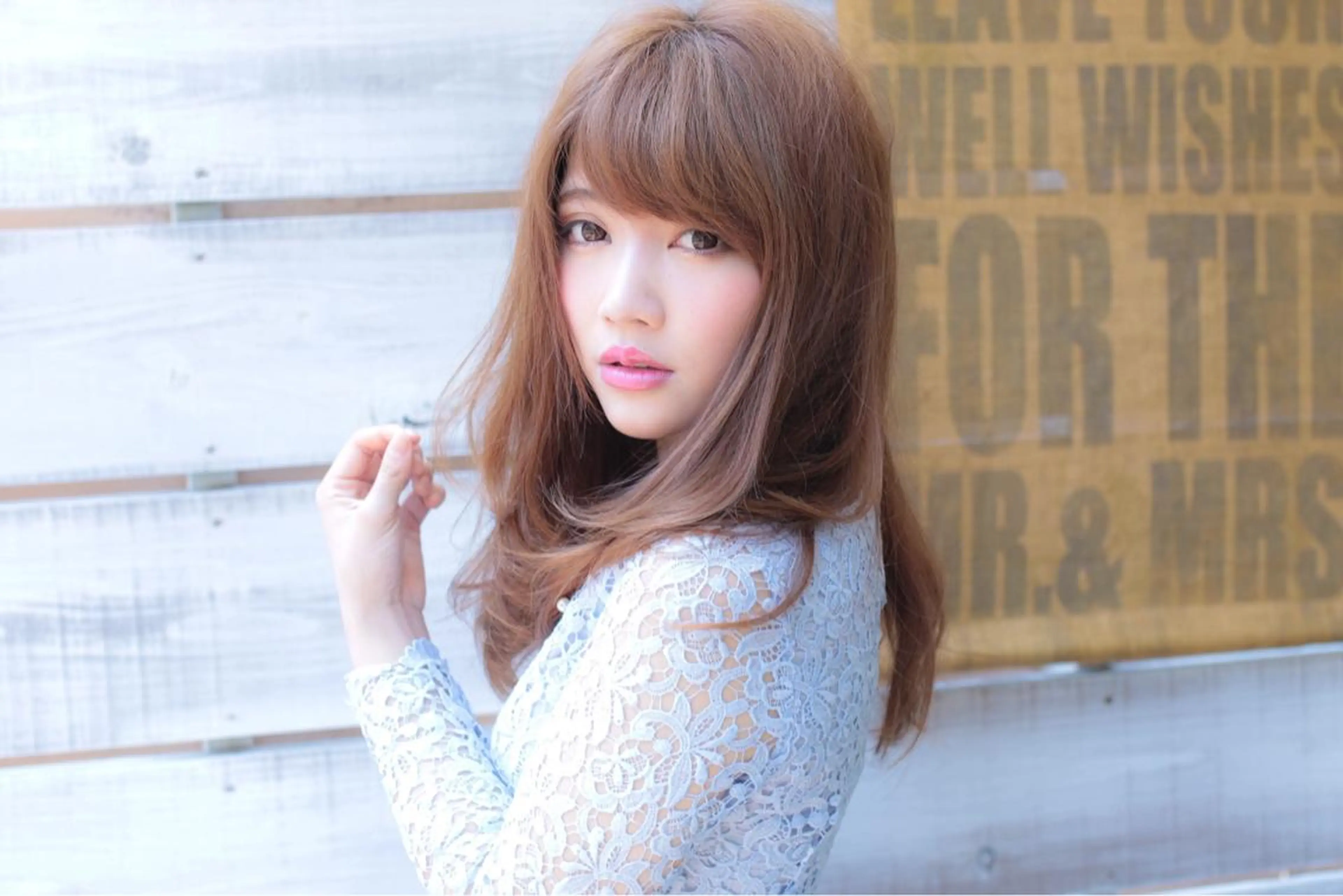 セミロング ☆ハイトーン口コミ◎ WiLL/京橋のヘアスタイル