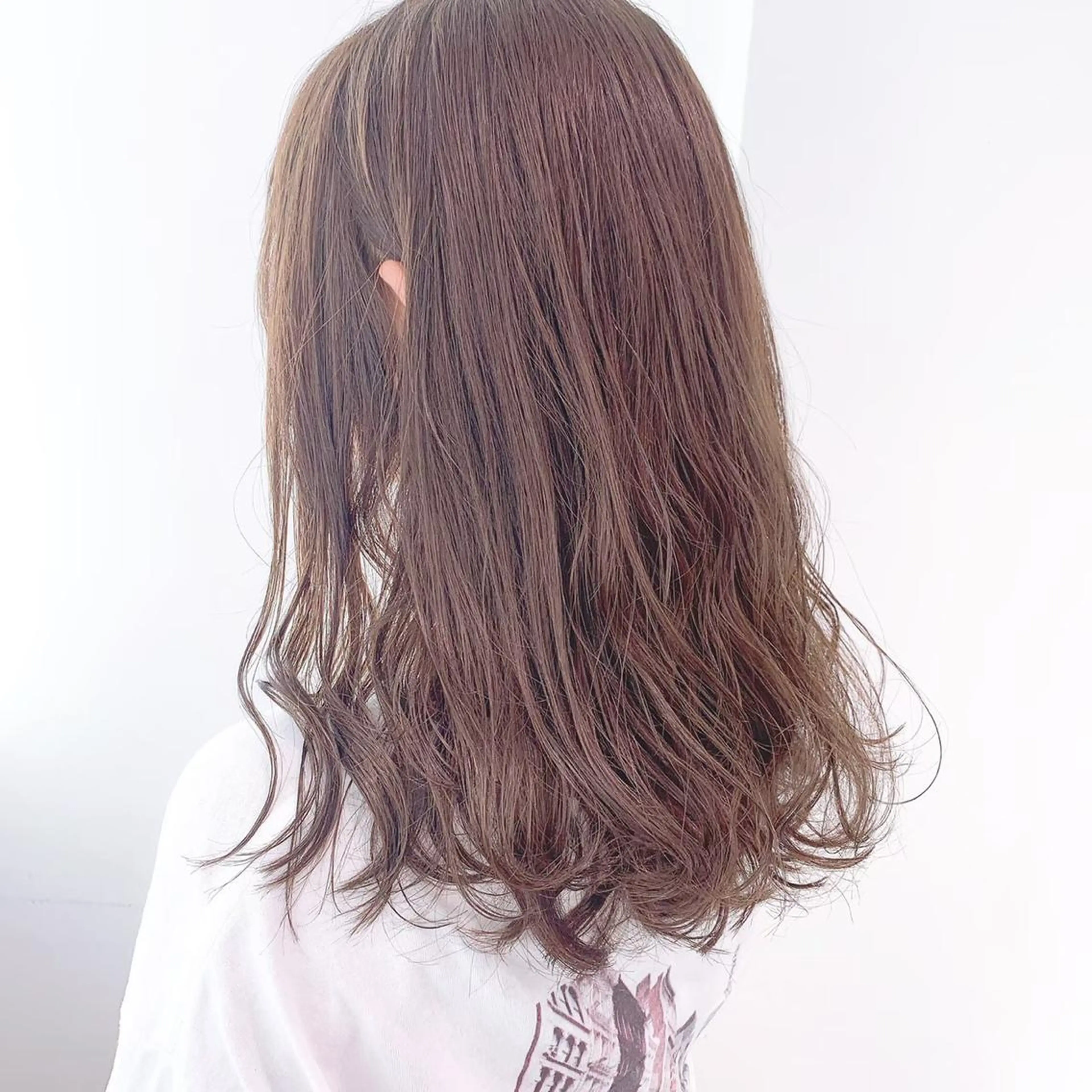 ミディアム 💛大人可愛い 🧡TAICHIROのヘアスタイル