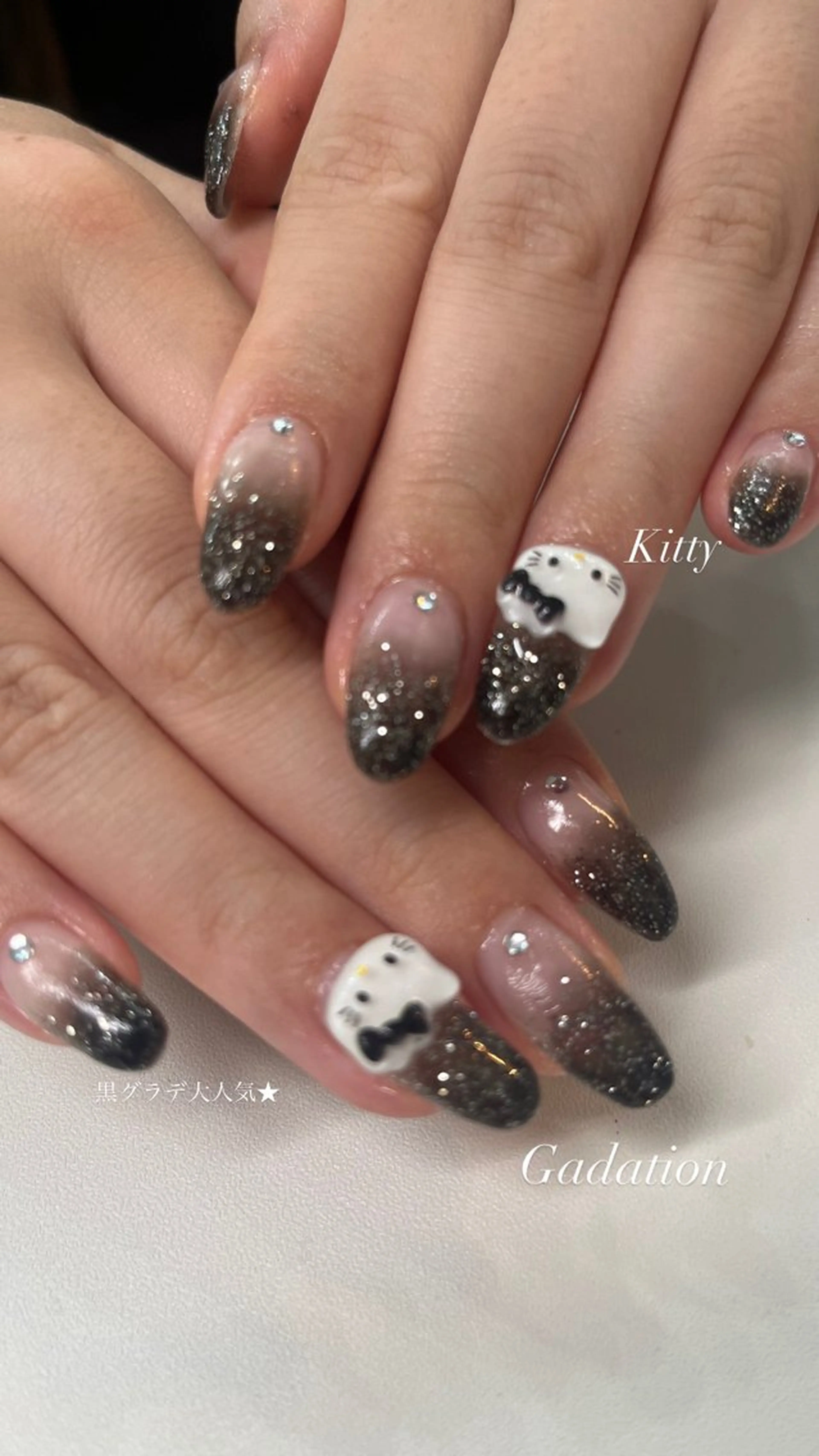 【平日限定💅カラー豊富💎】ラメグラ 2980円(オフ込み)※長さだし・亀裂補強、パーツは＋料金で可能🌈の写真