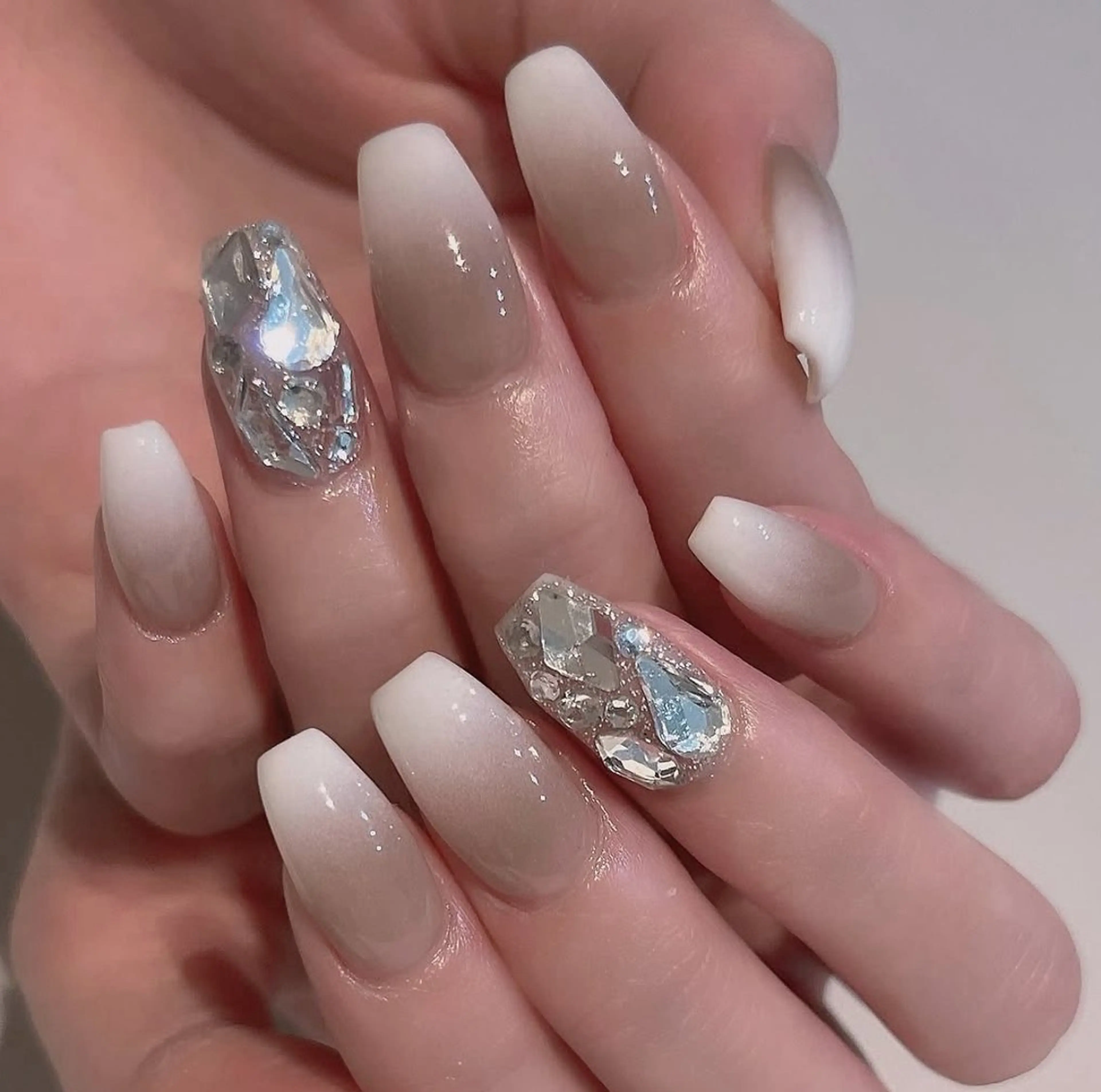 ネイル ハンドネイル HIN NAILのネイルデザイン