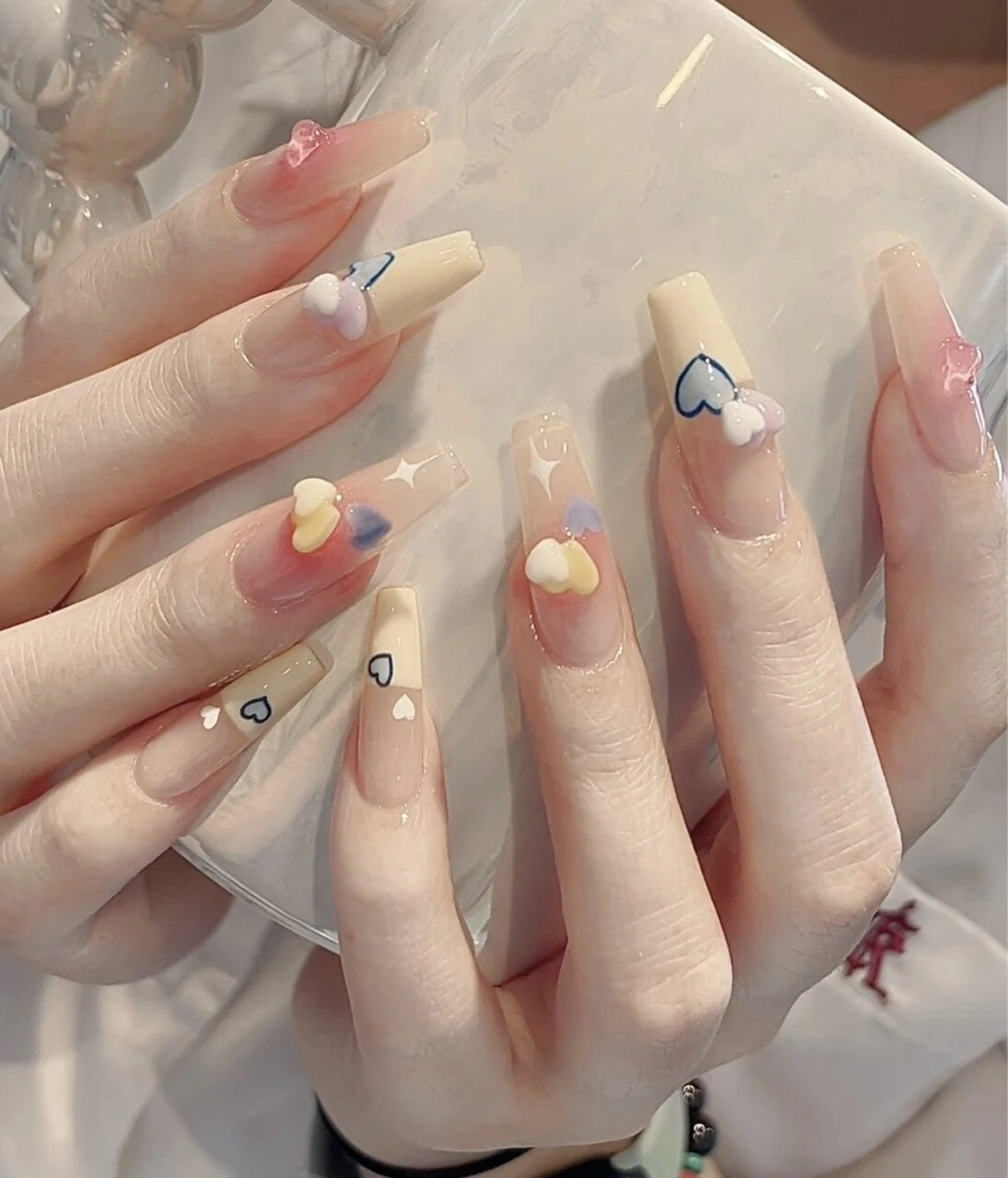 ネイル チークネイル 長さ出し ジェルネイル マグネットネイル 持ち込み ハンドネイル ハンドケア ラッキーネイルサロン 西川口東口店のネイルデザイン