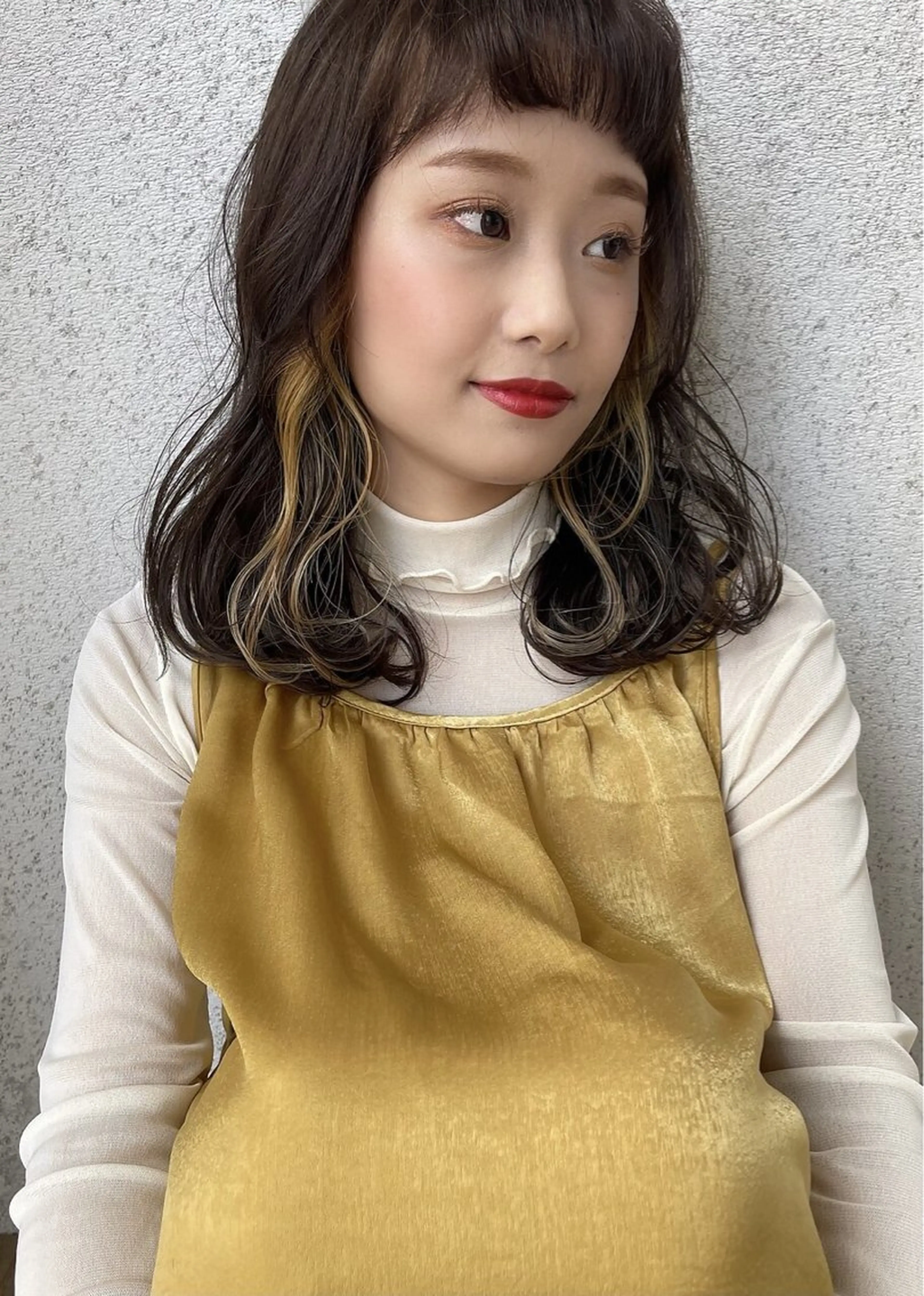 セミロング ボブ 髪質改善 韓国風ヘア レイヤーカット 縮毛矯正 suii..hair designブリーチのヘアスタイル