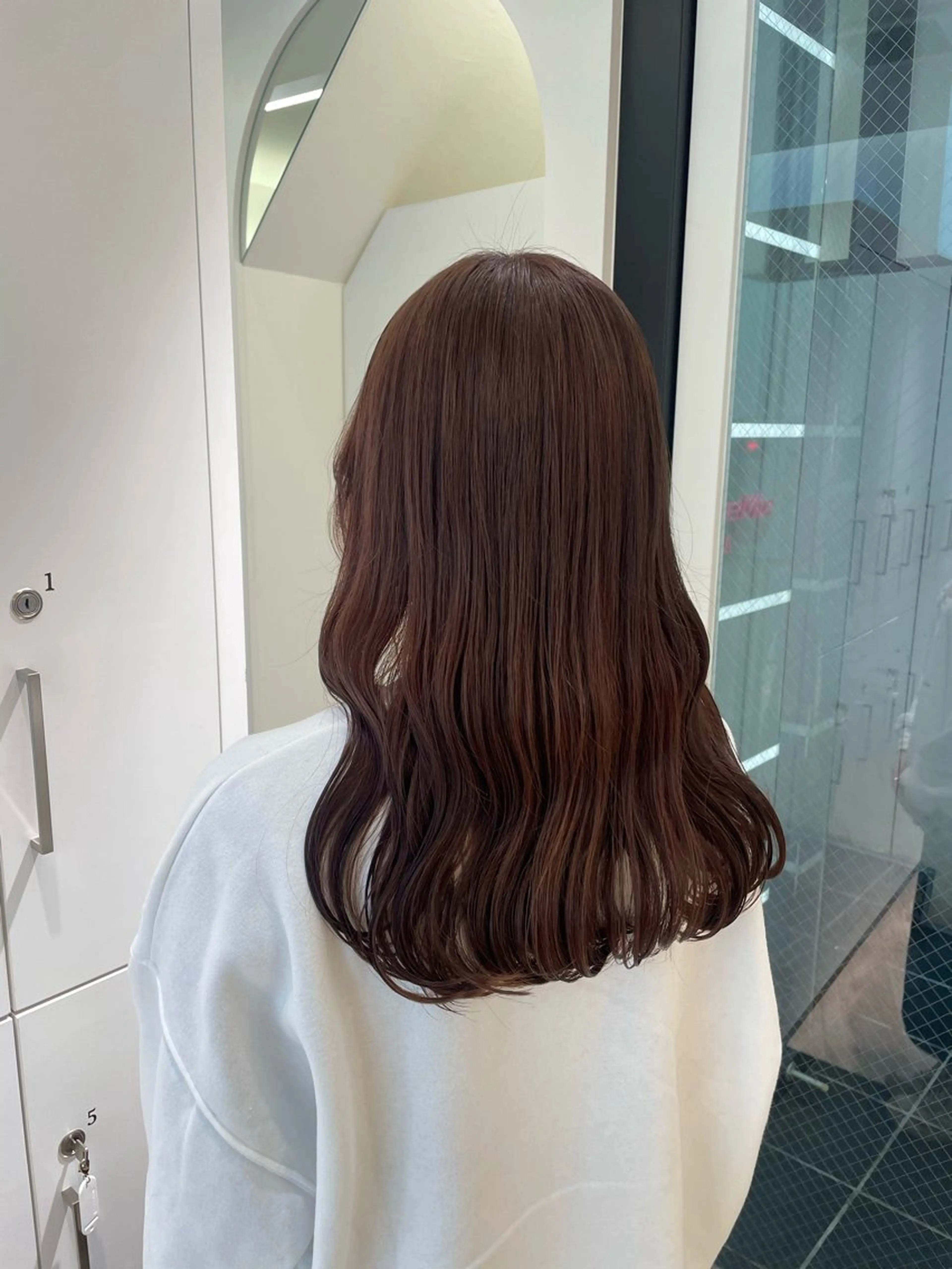 セミロング カラー カット ヘアカラー Parve Mix /頓宮 稚愛🤍のヘアスタイル