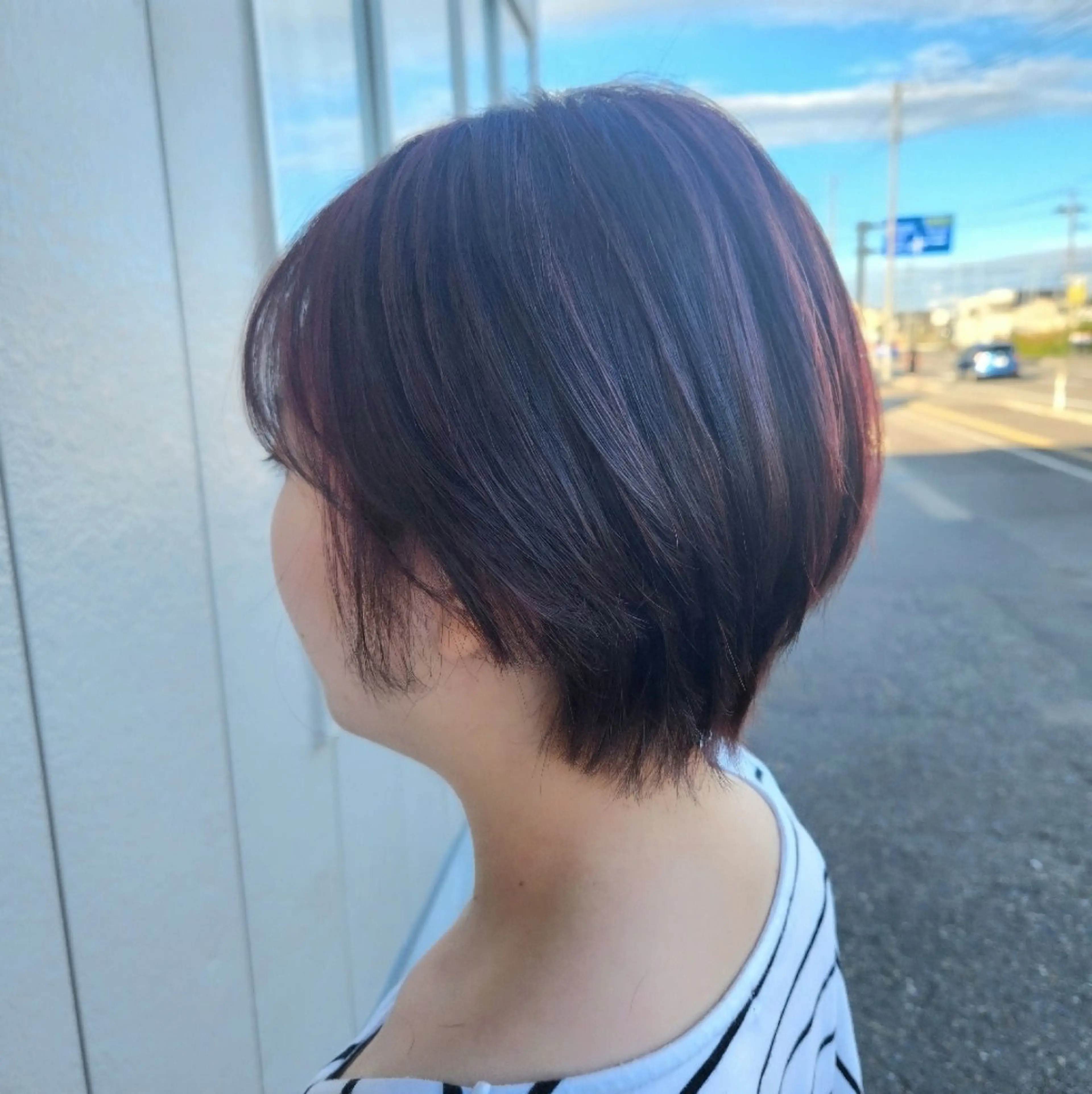 ショート カラー ショートボブ ハイライトカラー ピンクカラー ボブ ハイライト O.hair designers所属・シールエクステ🎀 ホシノ🕒ユウカのヘアスタイル