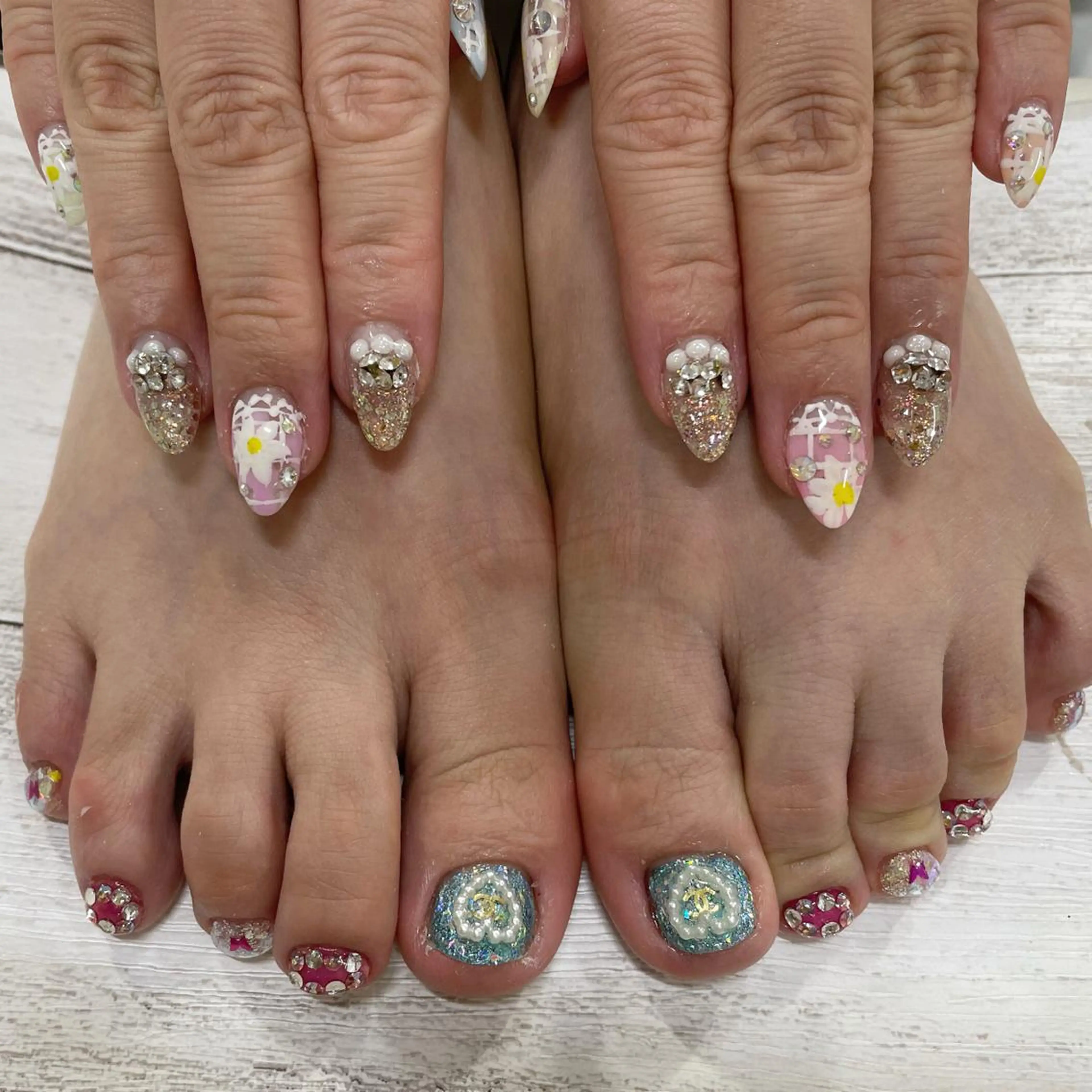 ネイル 持ち込み OpenSesame 加藤のネイルデザイン