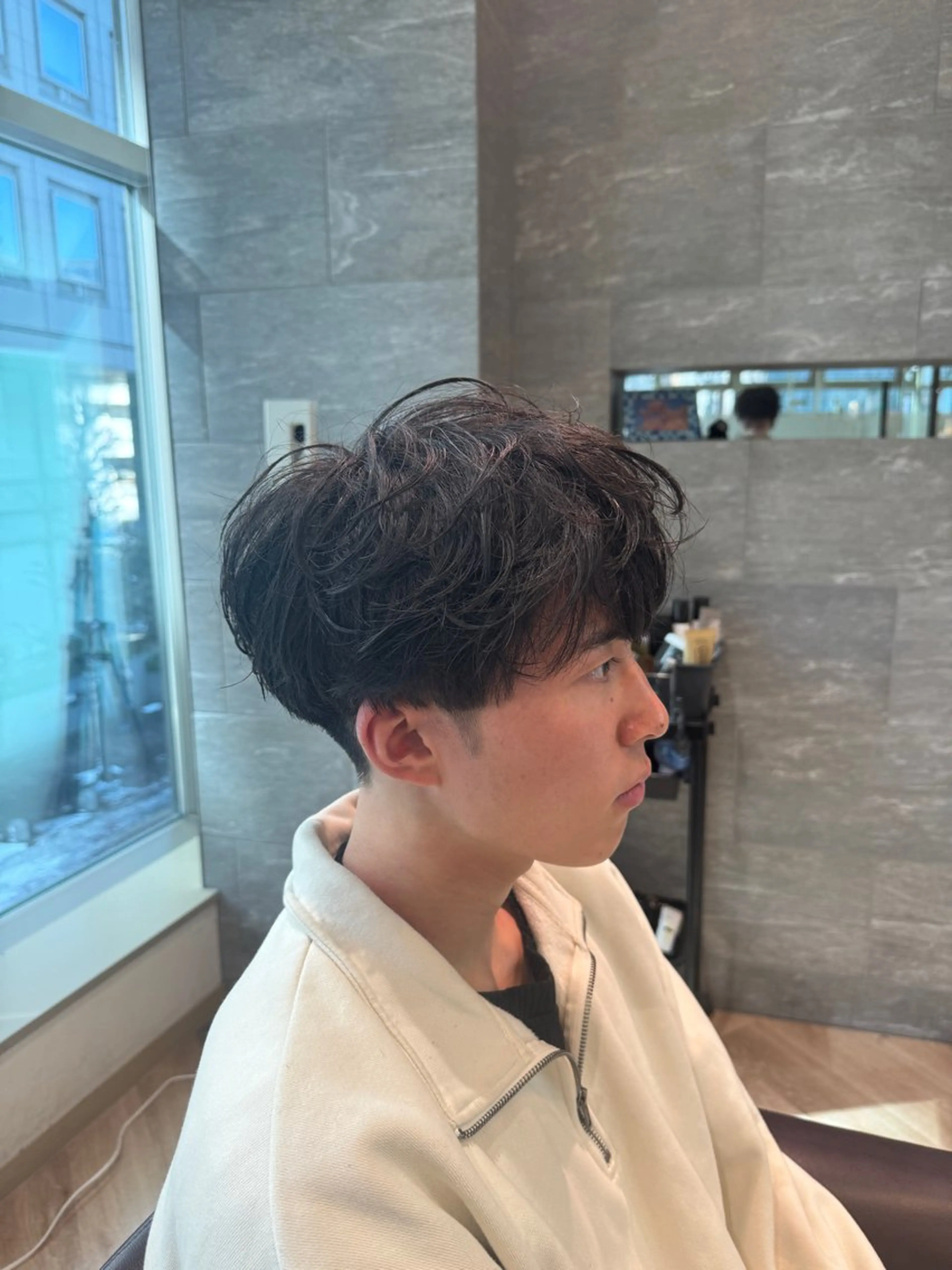 ショート メンズ マッシュ 刈り上げ メンズ特化/ センターパート/八谷のヘアスタイル