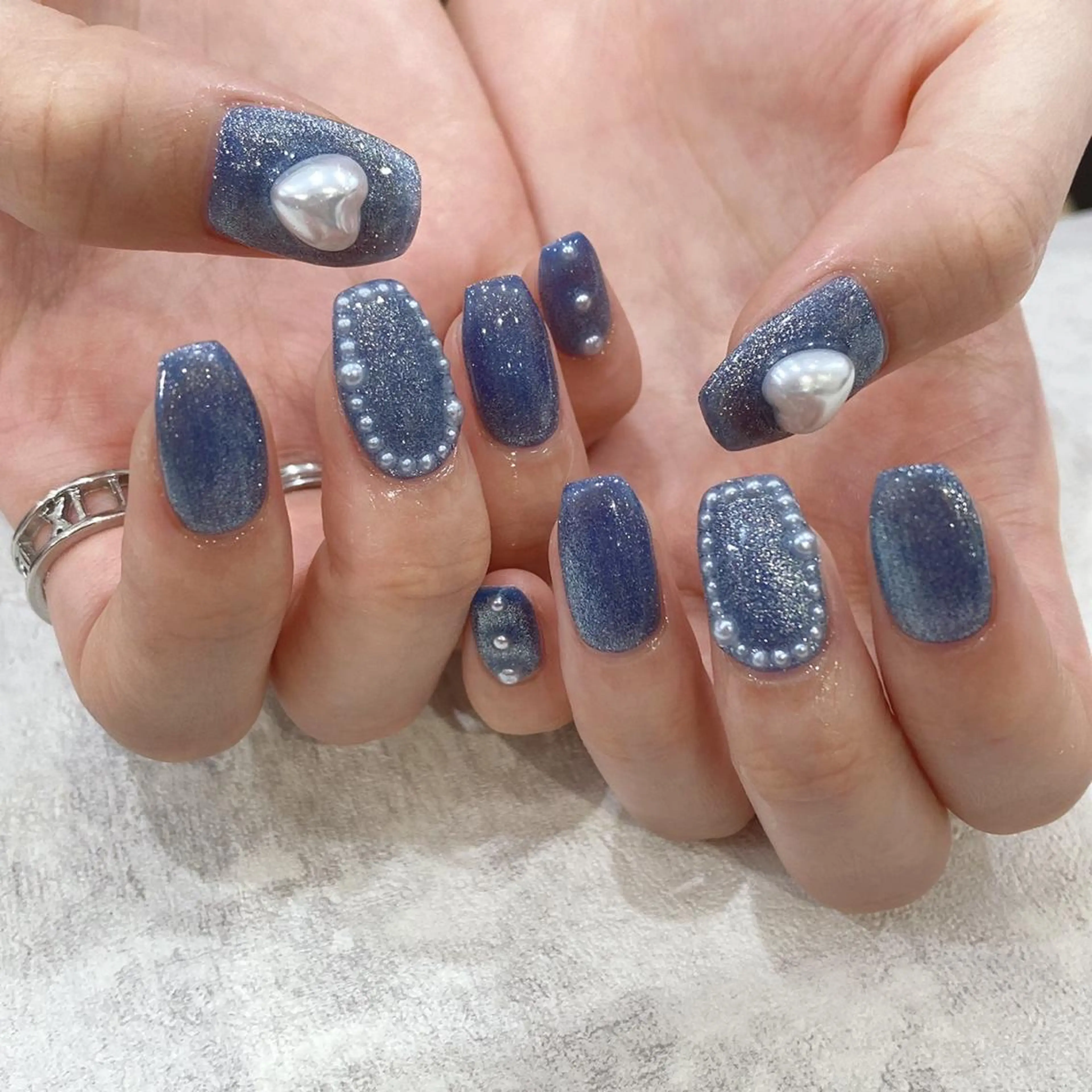 ミディアム ネイル ハンドネイル cho nailのネイルデザイン