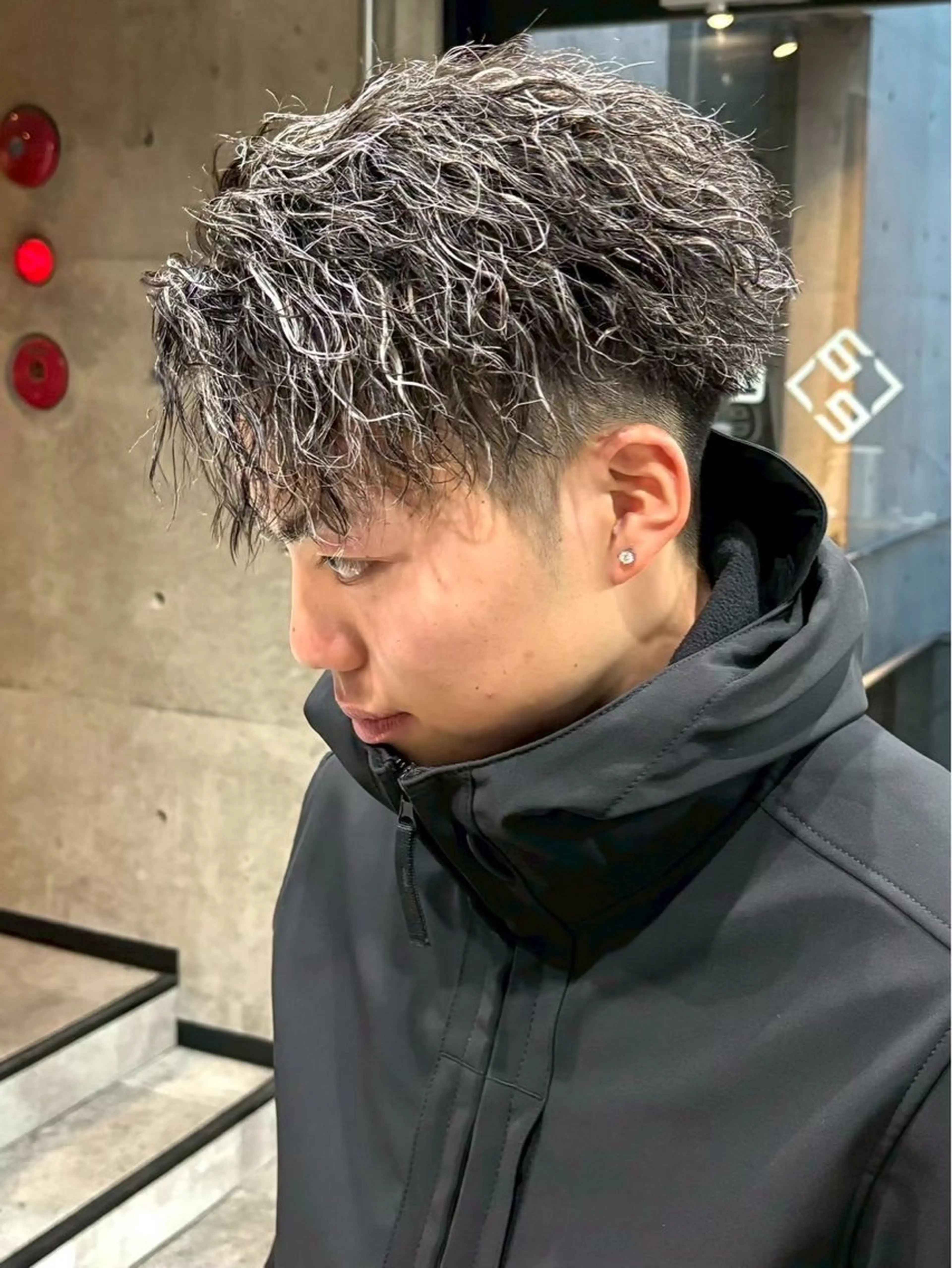 ミディアム メンズ メンズメッシュ カット ヘアカラー パーマ era本店所属・笹尾 陸/era本店 メンズ短髪系美容師のヘアスタイル