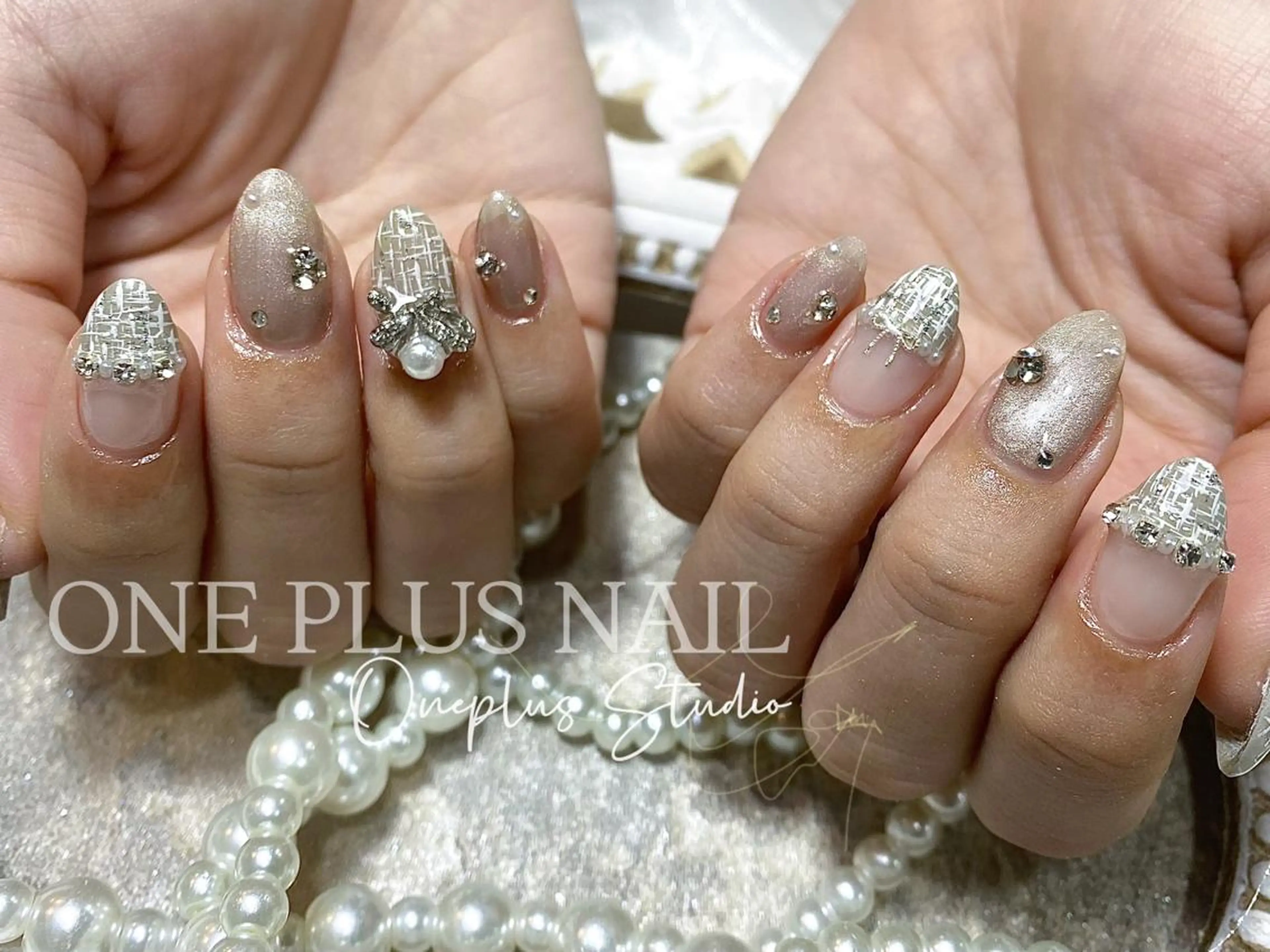 ネイル 冬ネイル One Plus Nail Salonのネイルデザイン