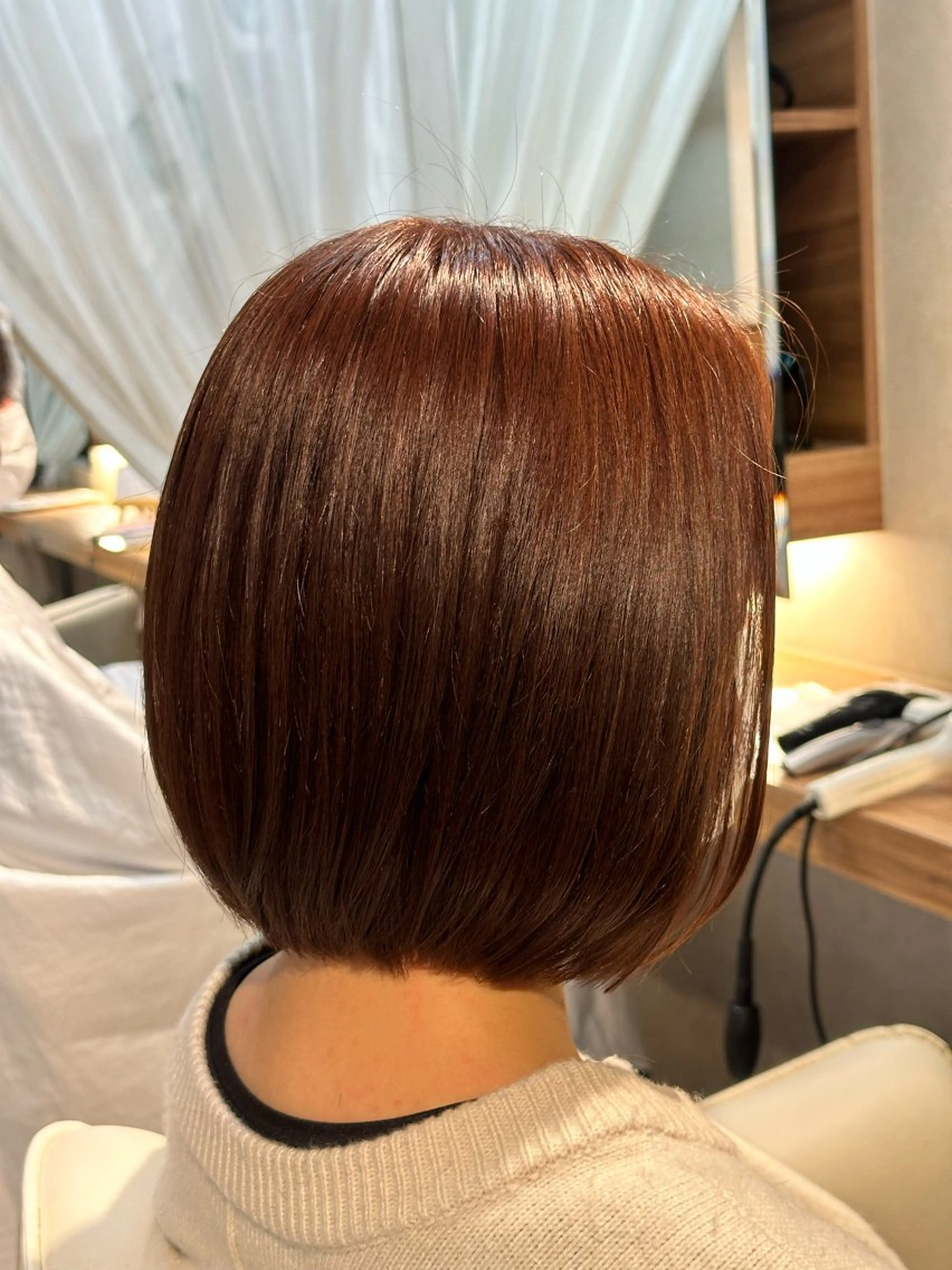 ショート カラー 佐藤 結衣のヘアスタイル
