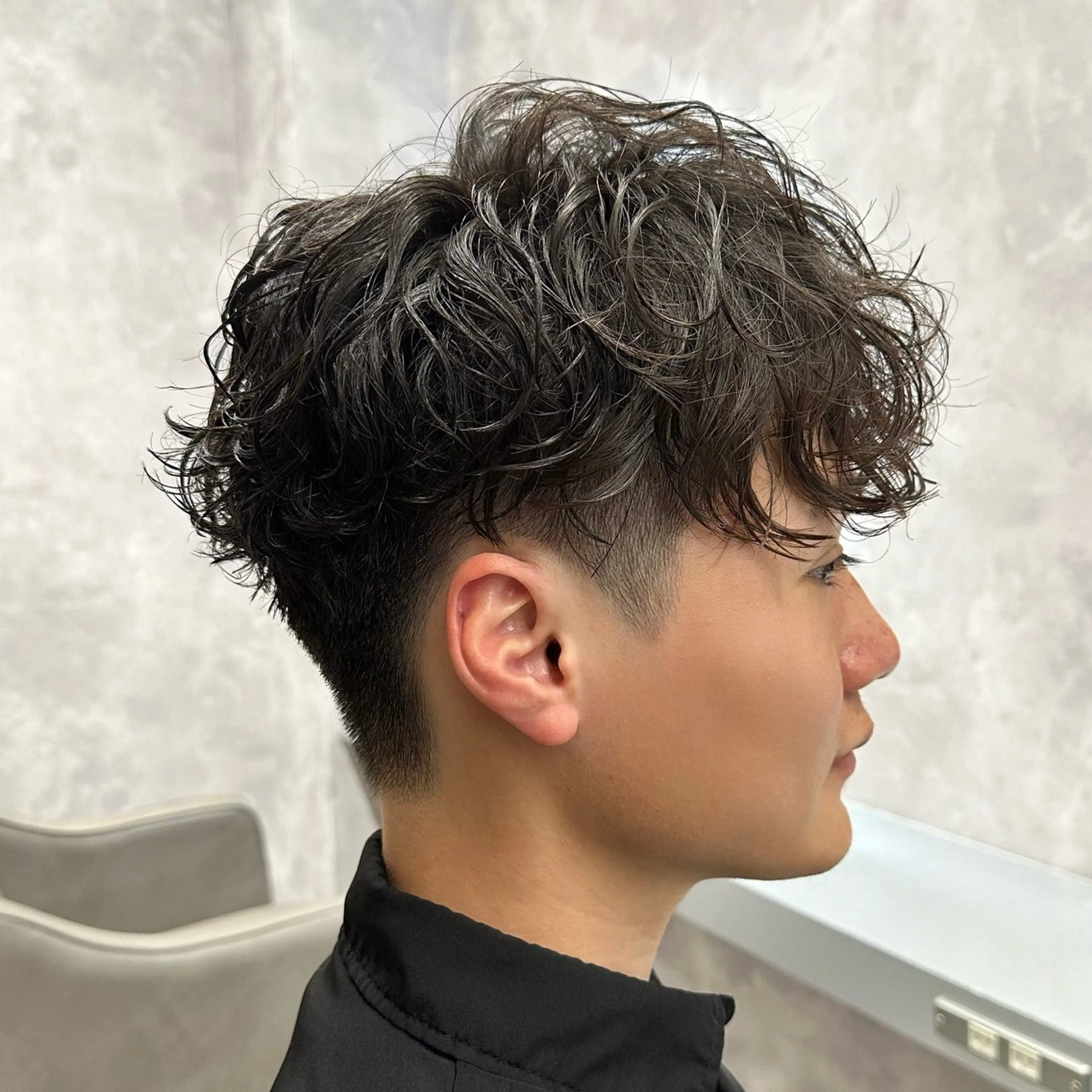 パーマ メンズ カット パーマ メンズパーマ🔵 ハイトーン✨原田慎也のヘアスタイル