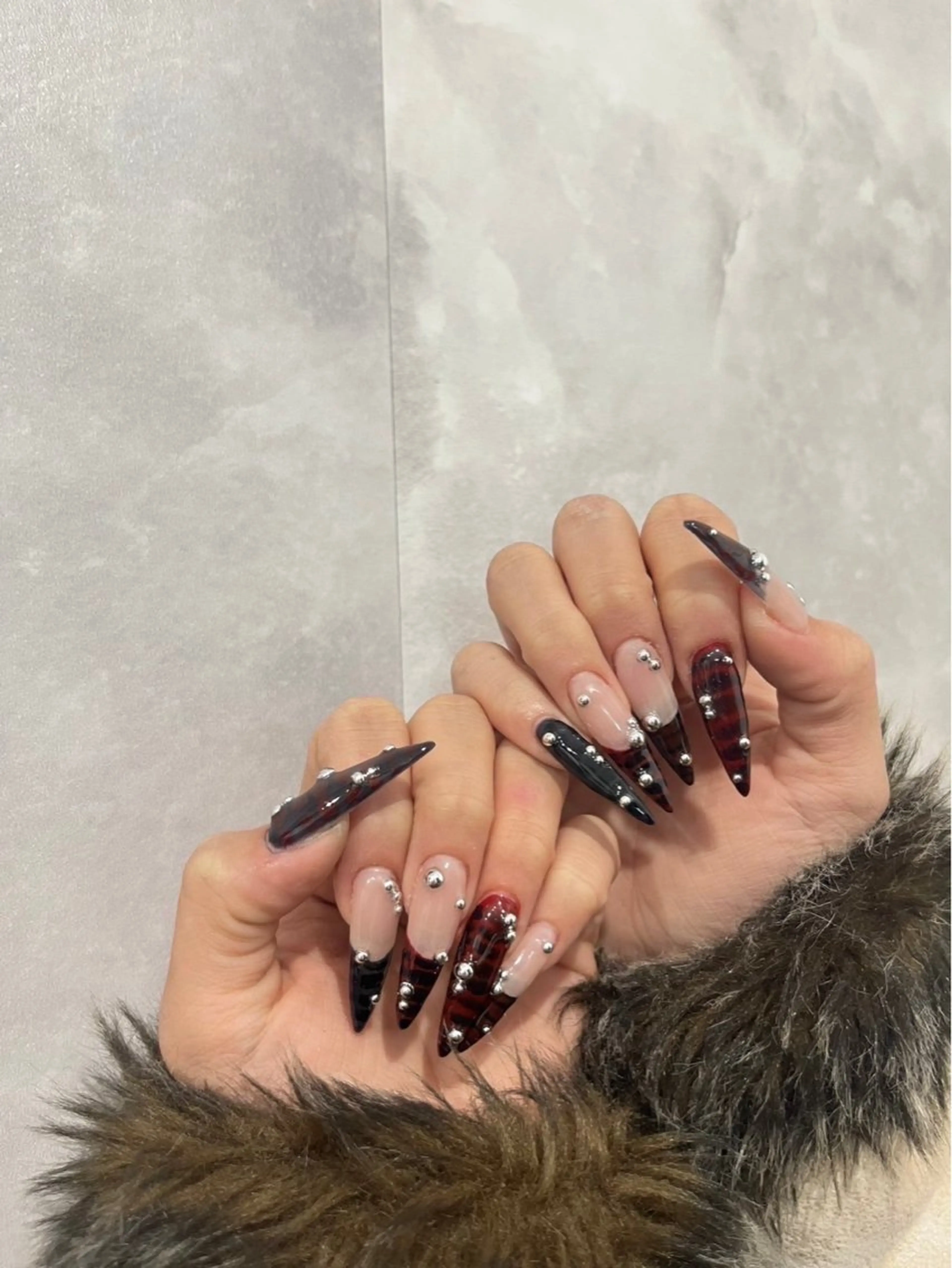 ジェルネイル💅🏿 オフなし！10本 フレンチ🤍☠️の写真