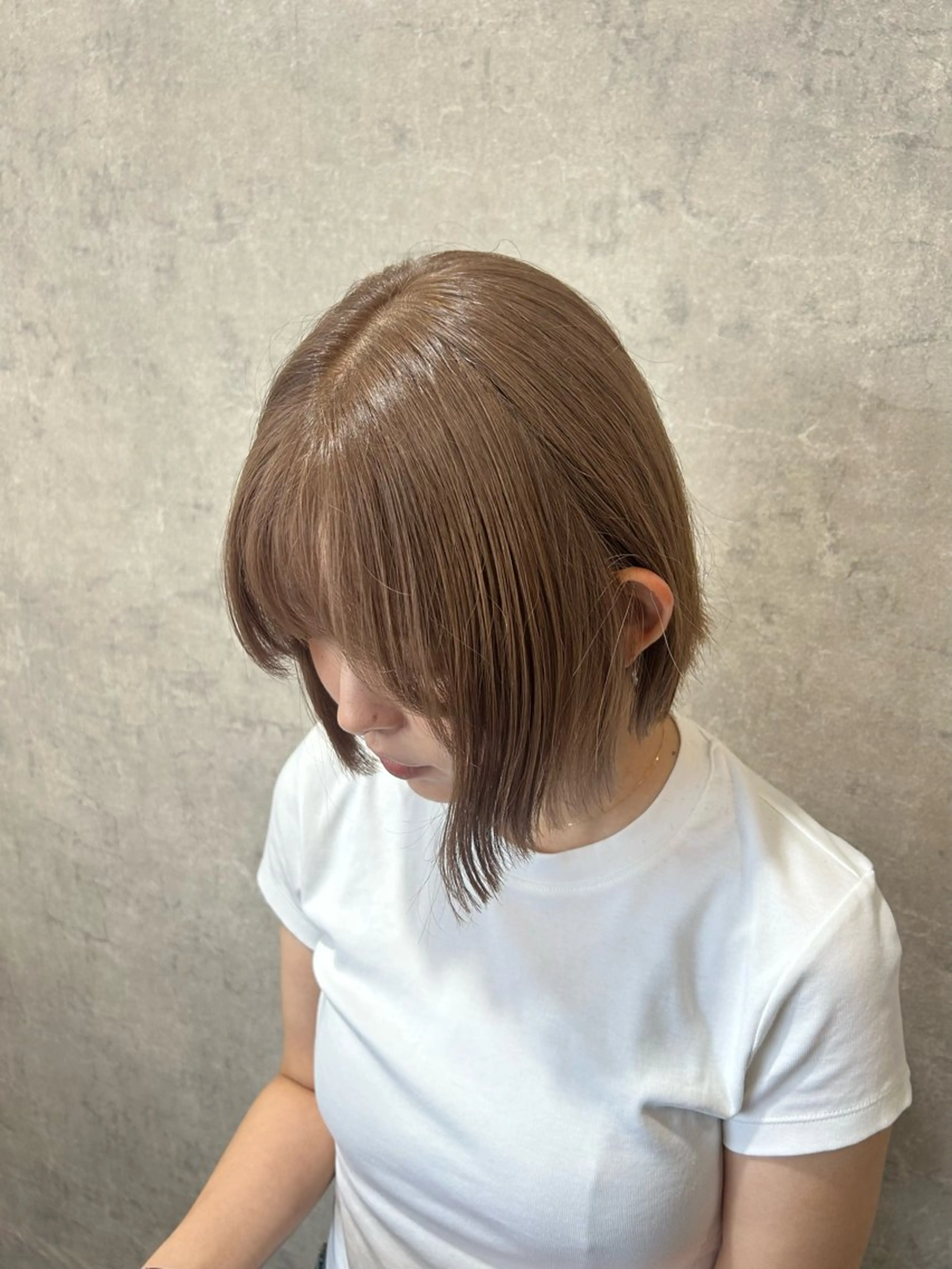 ショート ヘアカラー トリートメント 切りっぱなしボブ特化 美容師/杏実のヘアスタイル