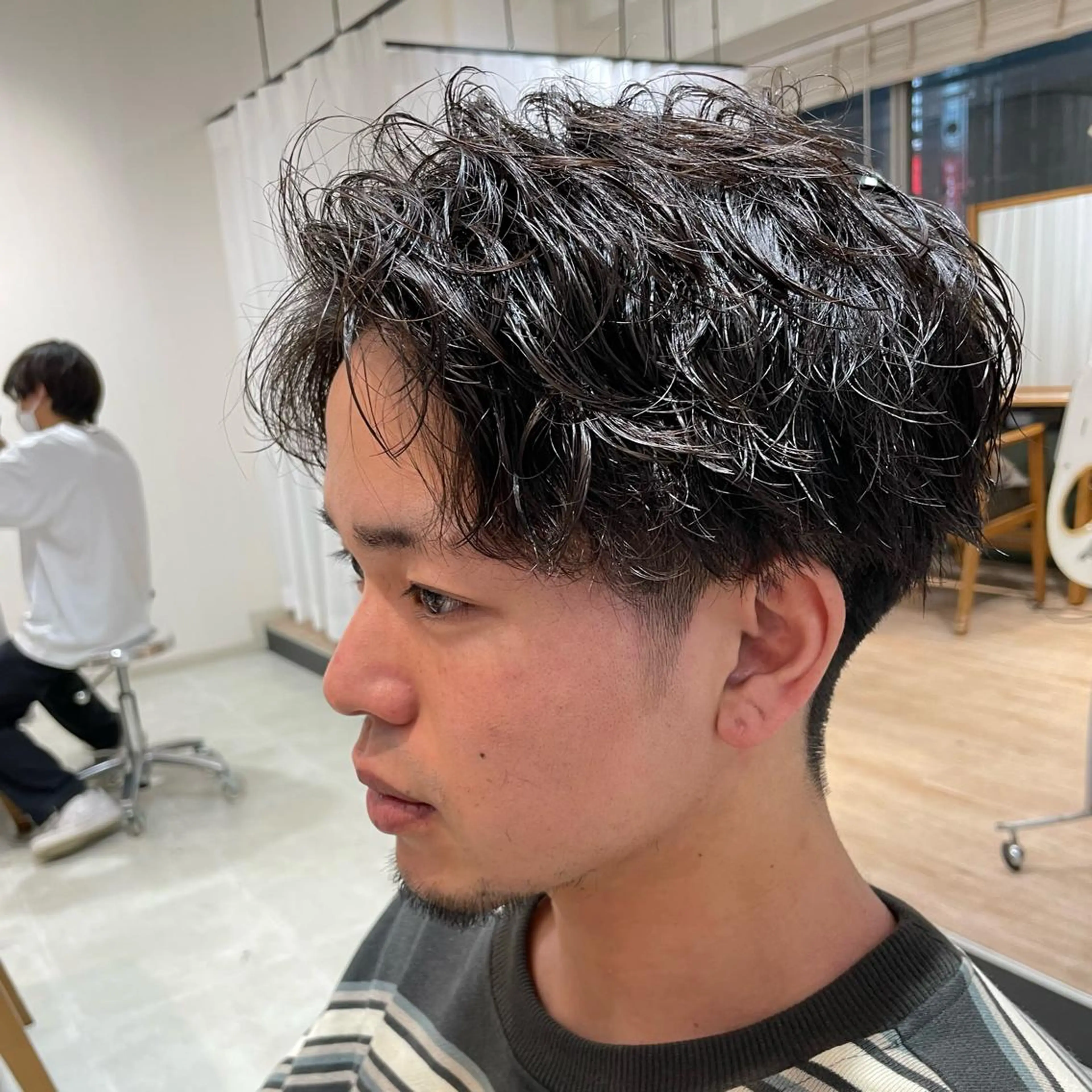 ショート パーマ メンズ メンズパーマ ツイストスパイラルパーマ スパイラルパーマ レイヤー/韓国ヘア /顔周り/大久保貴之のヘアスタイル