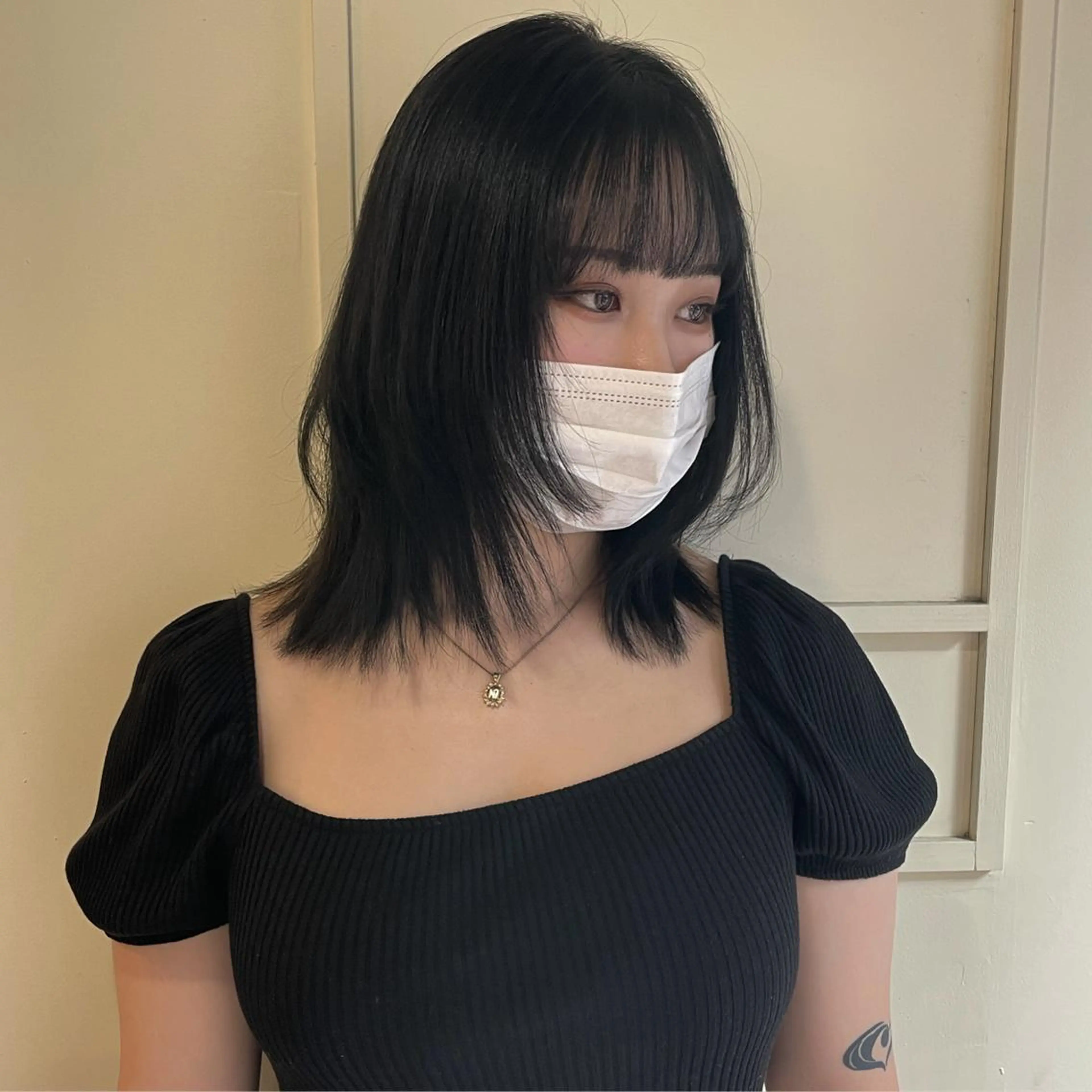 ミディアム カラー ヘアアレンジ 顔まわりレイヤー レイヤーカット ウルフカット ナガミネアリサ/ 学芸大学/海外ヘアのヘアスタイル