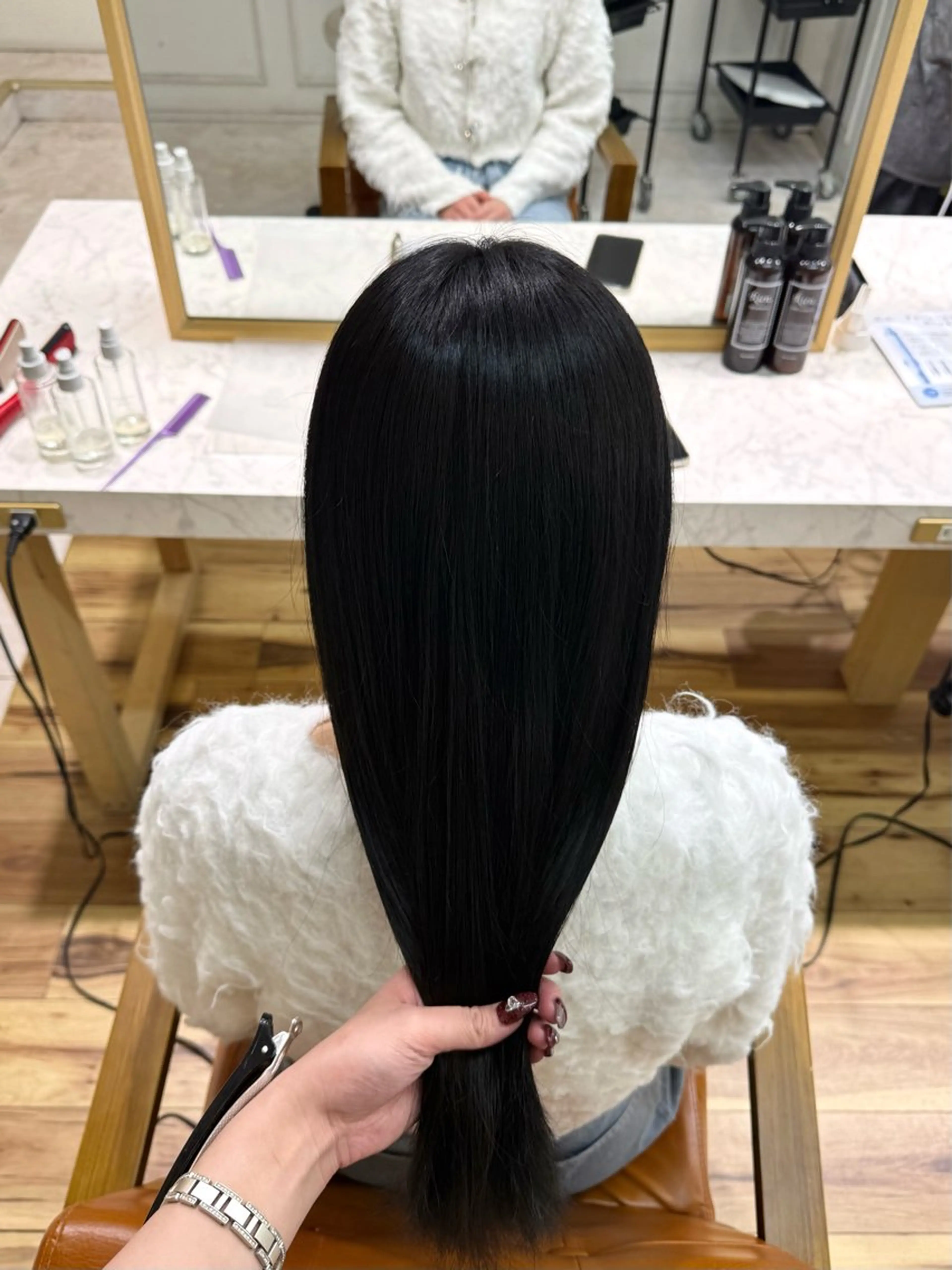 カラー ヘアカラー トリートメント 木村 咲花のヘアスタイル