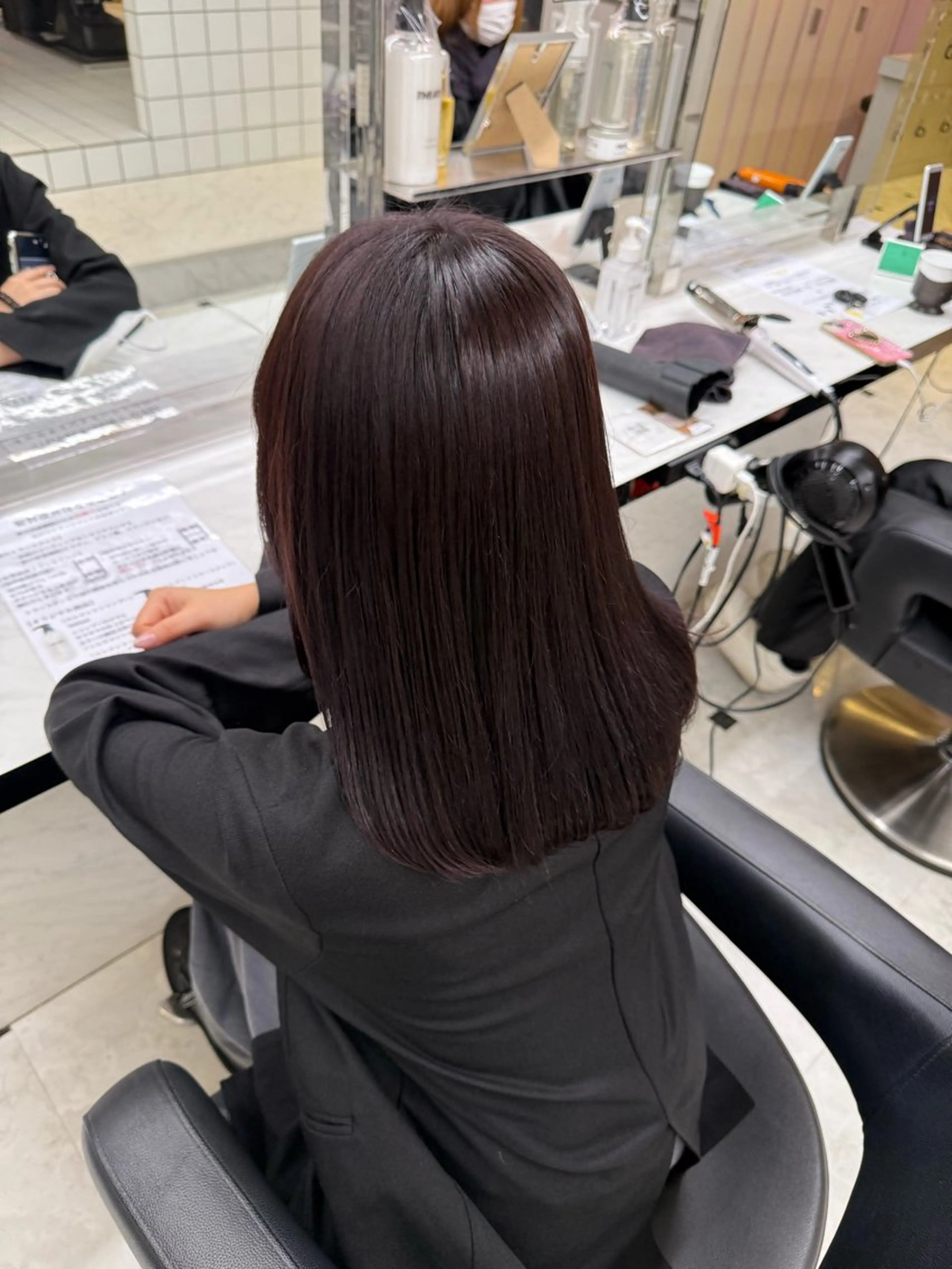 セミロング カラー ボルドーカラー 韓国風🤍グレ ージュ🤍たくみのヘアスタイル