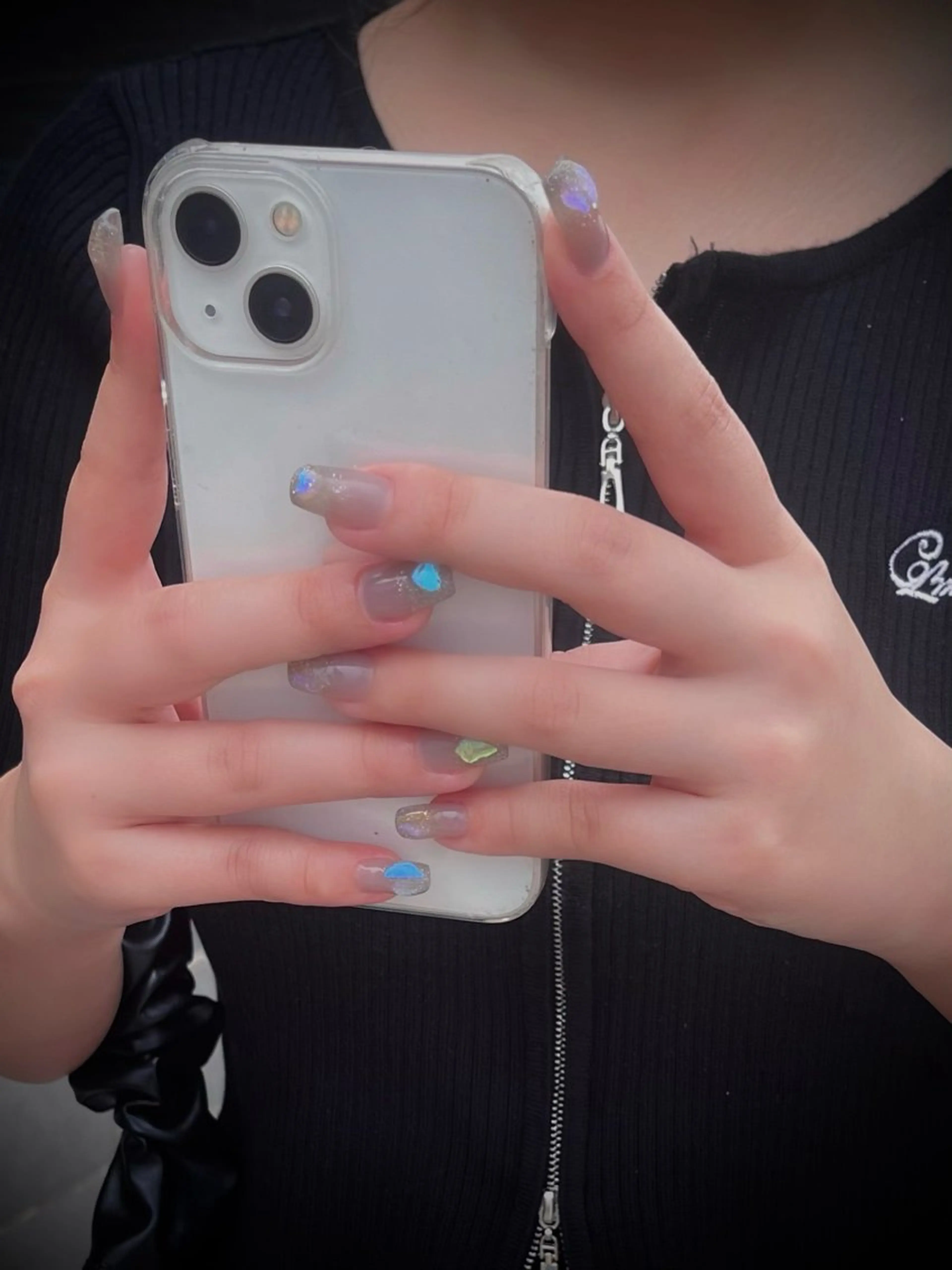 ネイル キラキラネイル マグネットネイル ワンカラーネイル スカルプネイル ワンホンネイル nine.🦋 YUKOのネイルデザイン